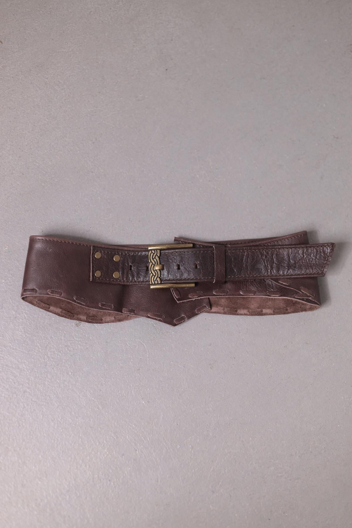 Kahverengi Parçalı Deri Kemer