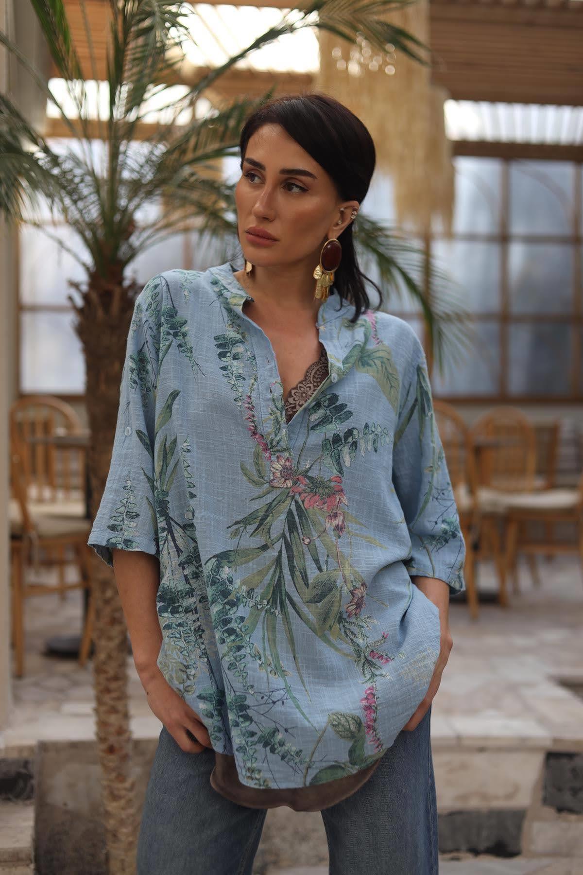 İndigo Mavi Üç Düğmeli Çiçek Desenli Gömlek