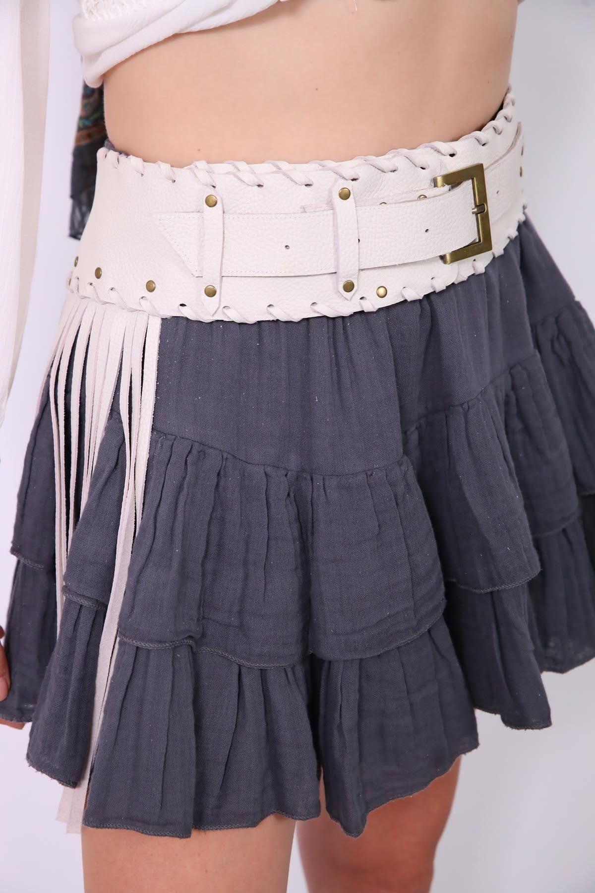  Krem Rengi Püsküllü Deri Kemer