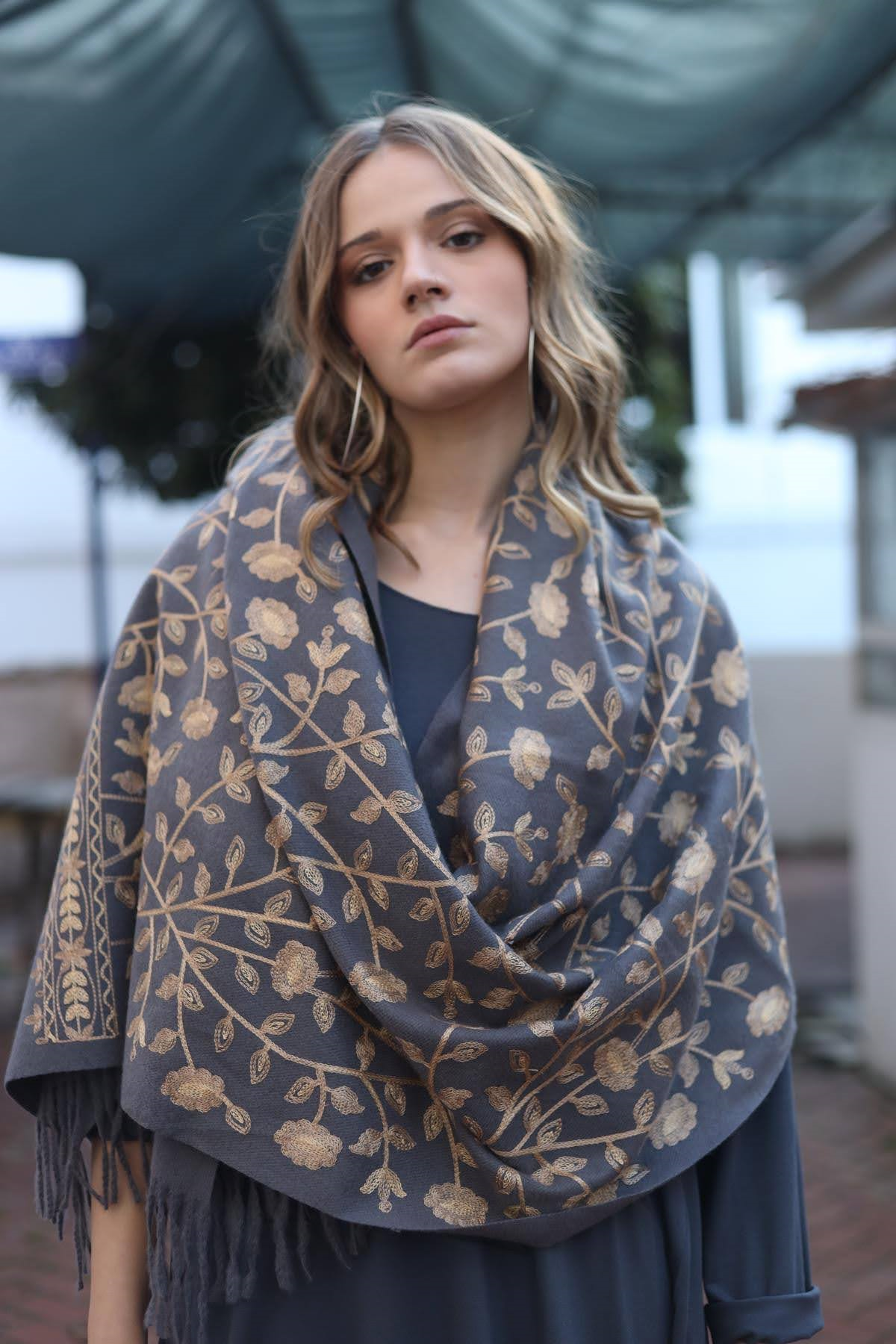 Anthracite Embroidered Cashmere Shawl