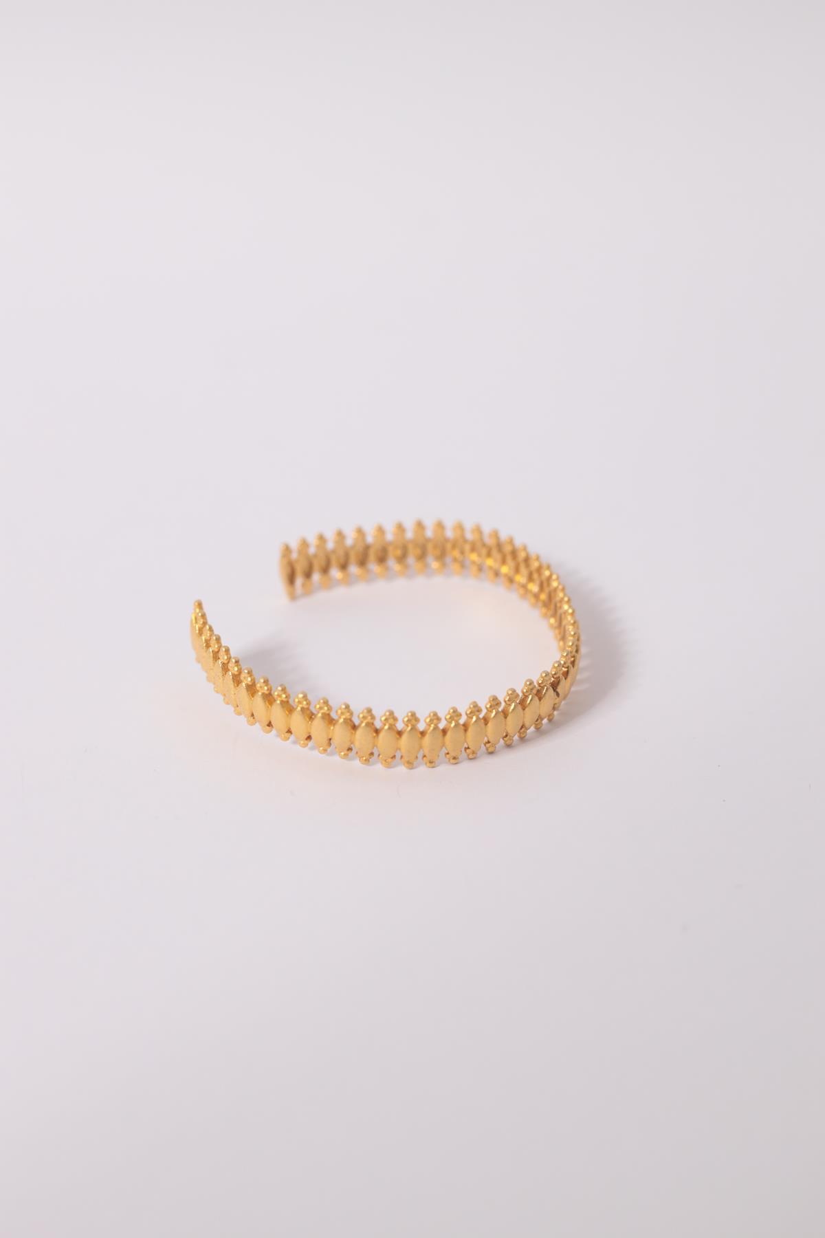 Sıralı Gold Rengi Kelepçe Bileklik