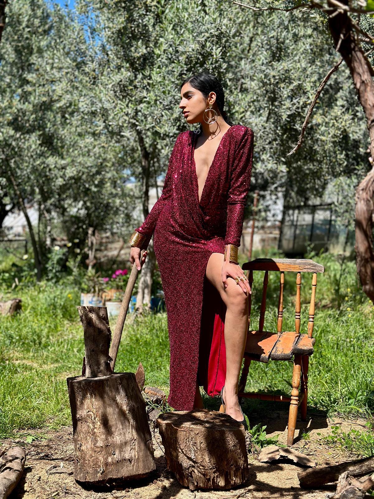 Bordo Kruvaze Derin V Yaka Yırtmaçlı Payet Elbise