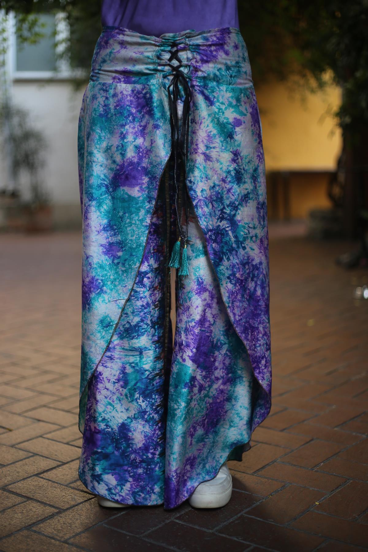 Renkli Batik Desenli İpek Kelebek Pantolon