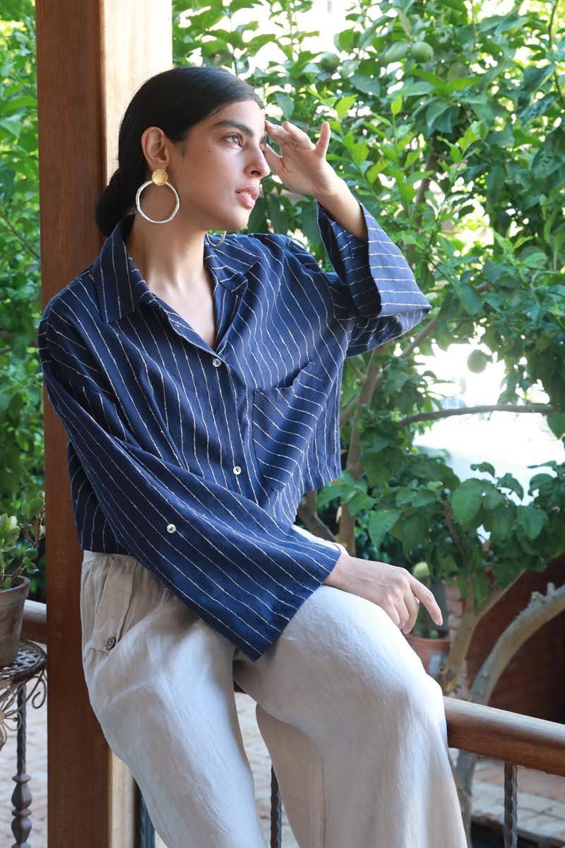  Lacivert Çizgili Keten Crop Gömlek