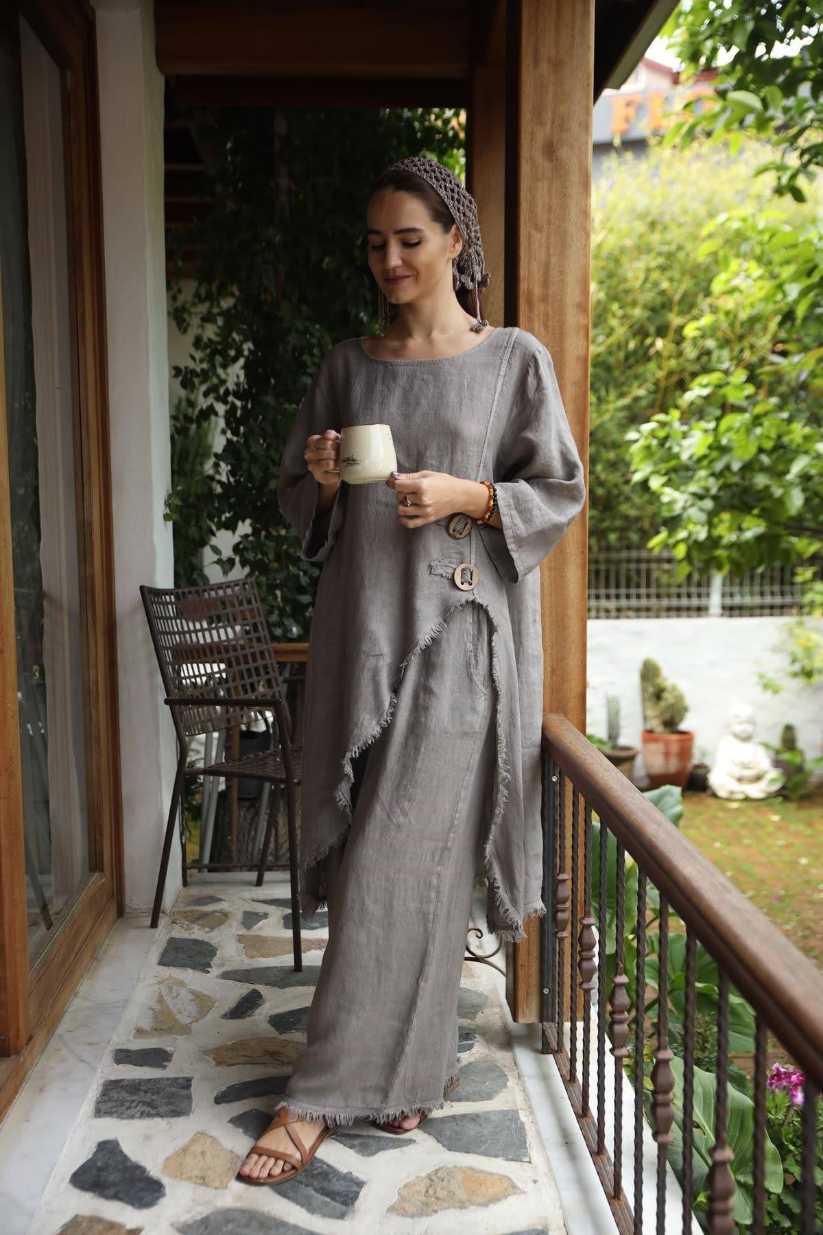 Koyu Vizon Püsküllü Asimetrik Kesim Tokalı Keten Tunik