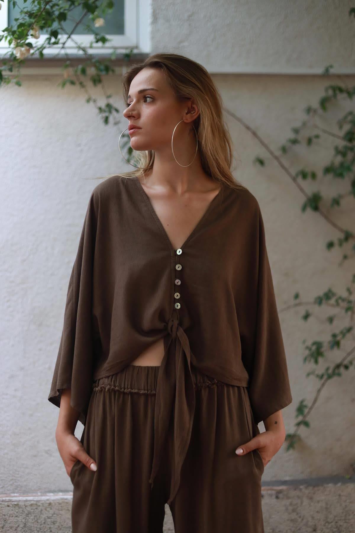 Kahverengi Düğmeli Keten Bolero