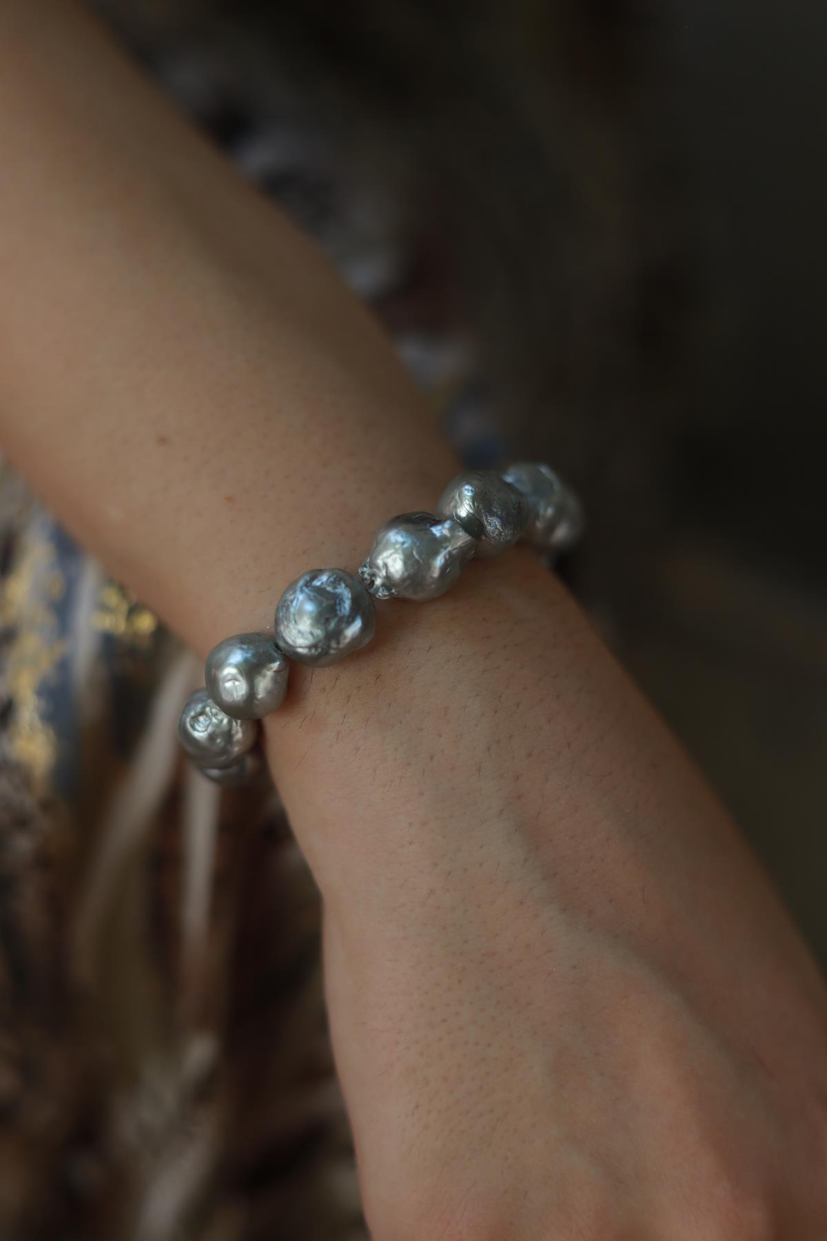Pearl Calcium Stone Bracelet