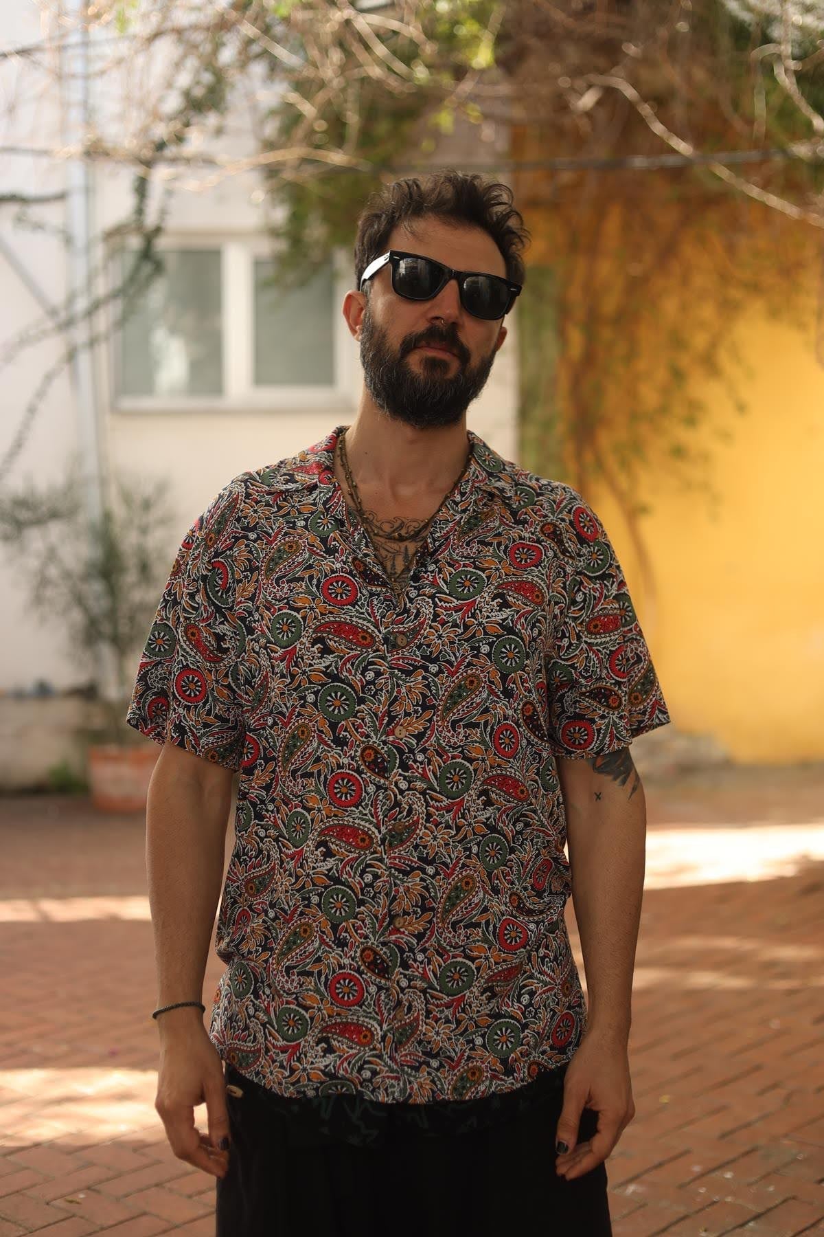 Black Paisley Patterned Short Sleeve Men's Shirt