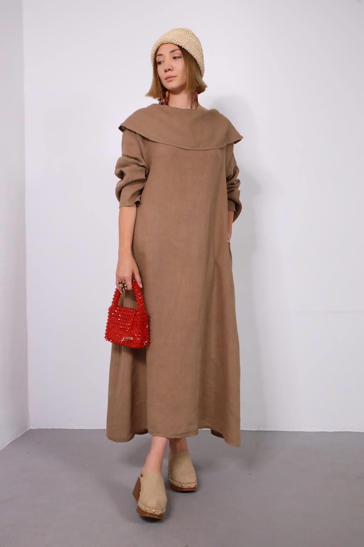 Toprak Rengi Degaje Yaka Keten Elbise - Şaman Butik Toprak Rengi Degaje Yaka Keten Elbise