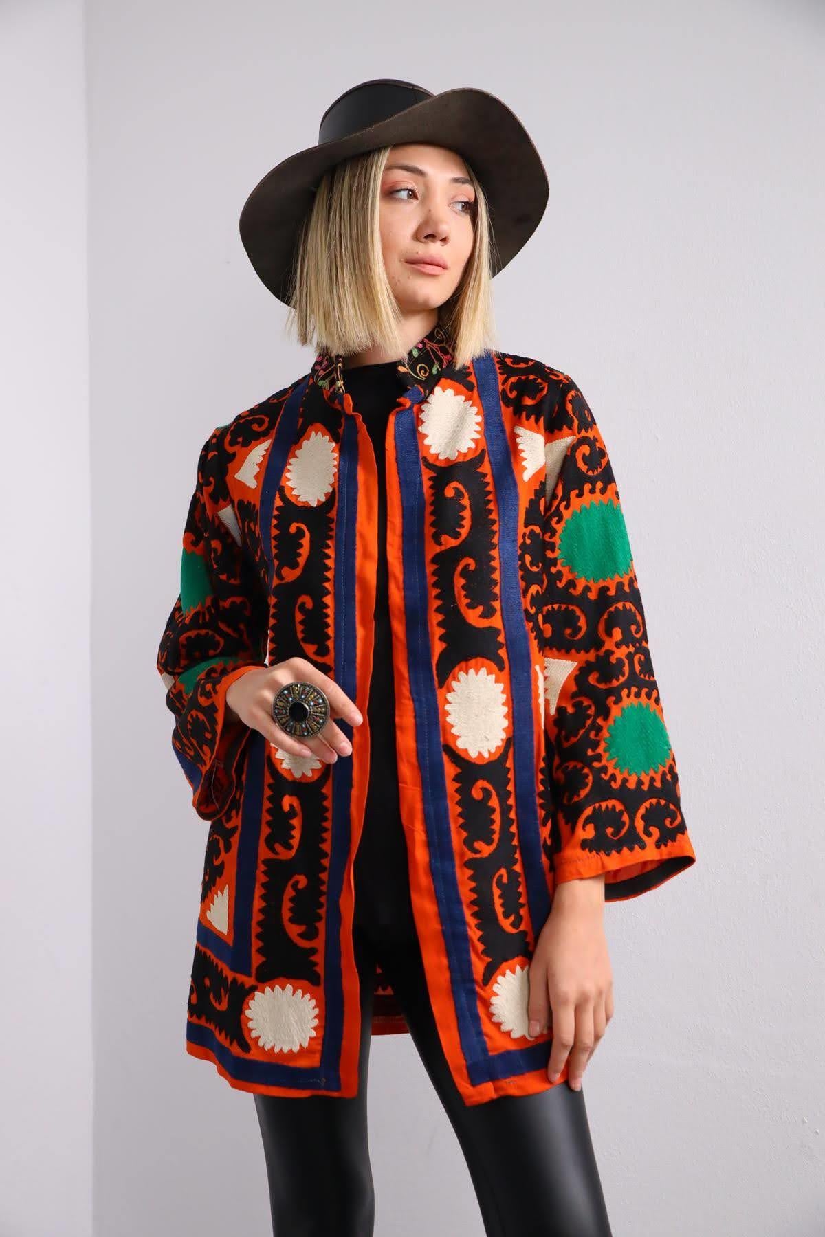 Turuncu Etnik İşlemeli Suzani Ceket - Şaman Butik Turuncu Etnik İşlemeli Suzani Ceket