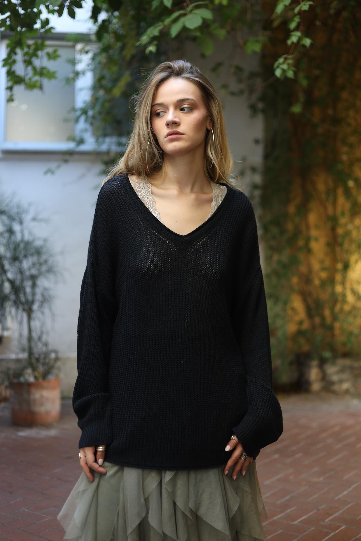 Siyah Yağ Yıkama Triko Bluz