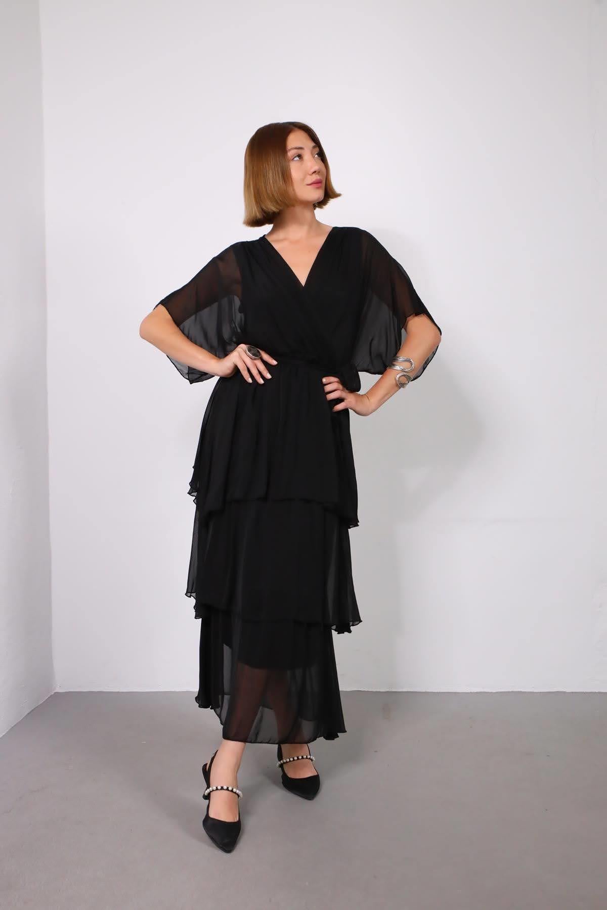  Siyah Kruvaze Yaka Belden Bağlamalı İpek Elbise