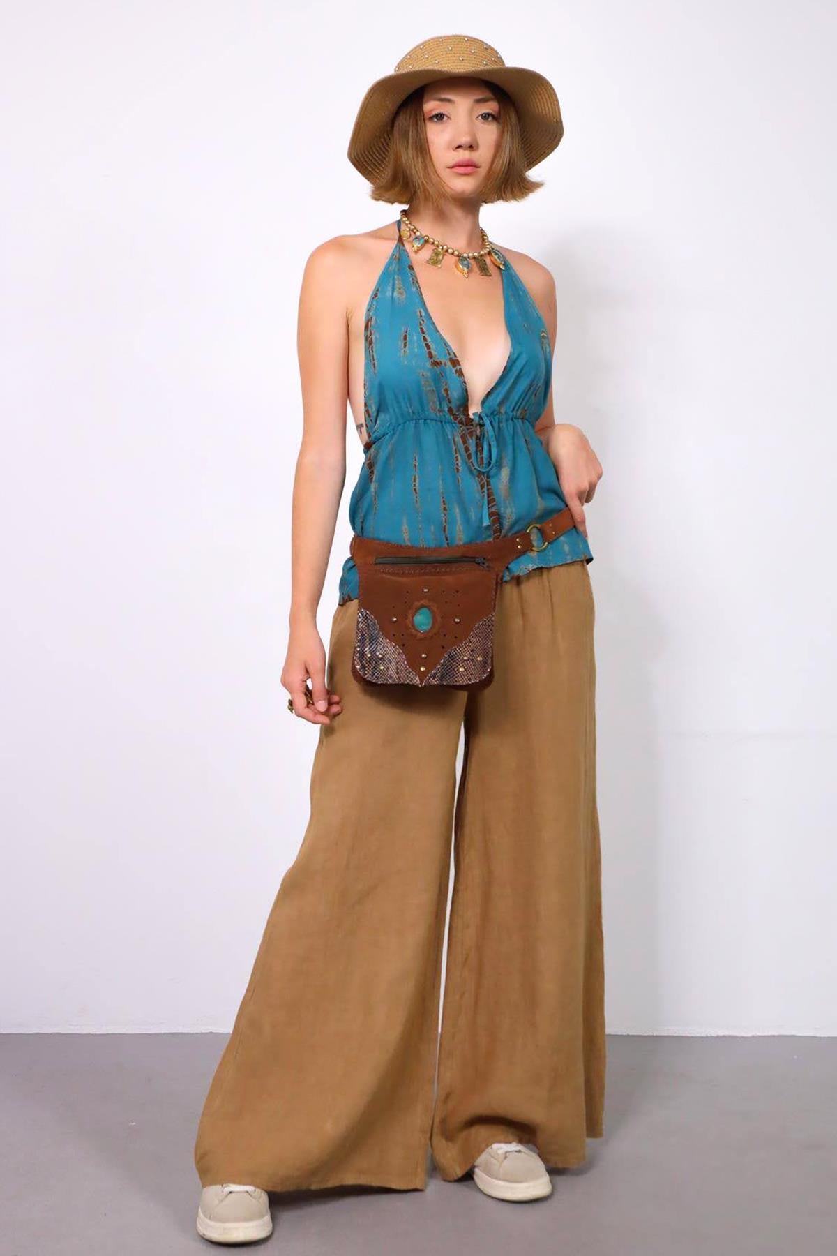  Kahverengi Püsküllü Doğal Taşlı Deri Bel Çantası