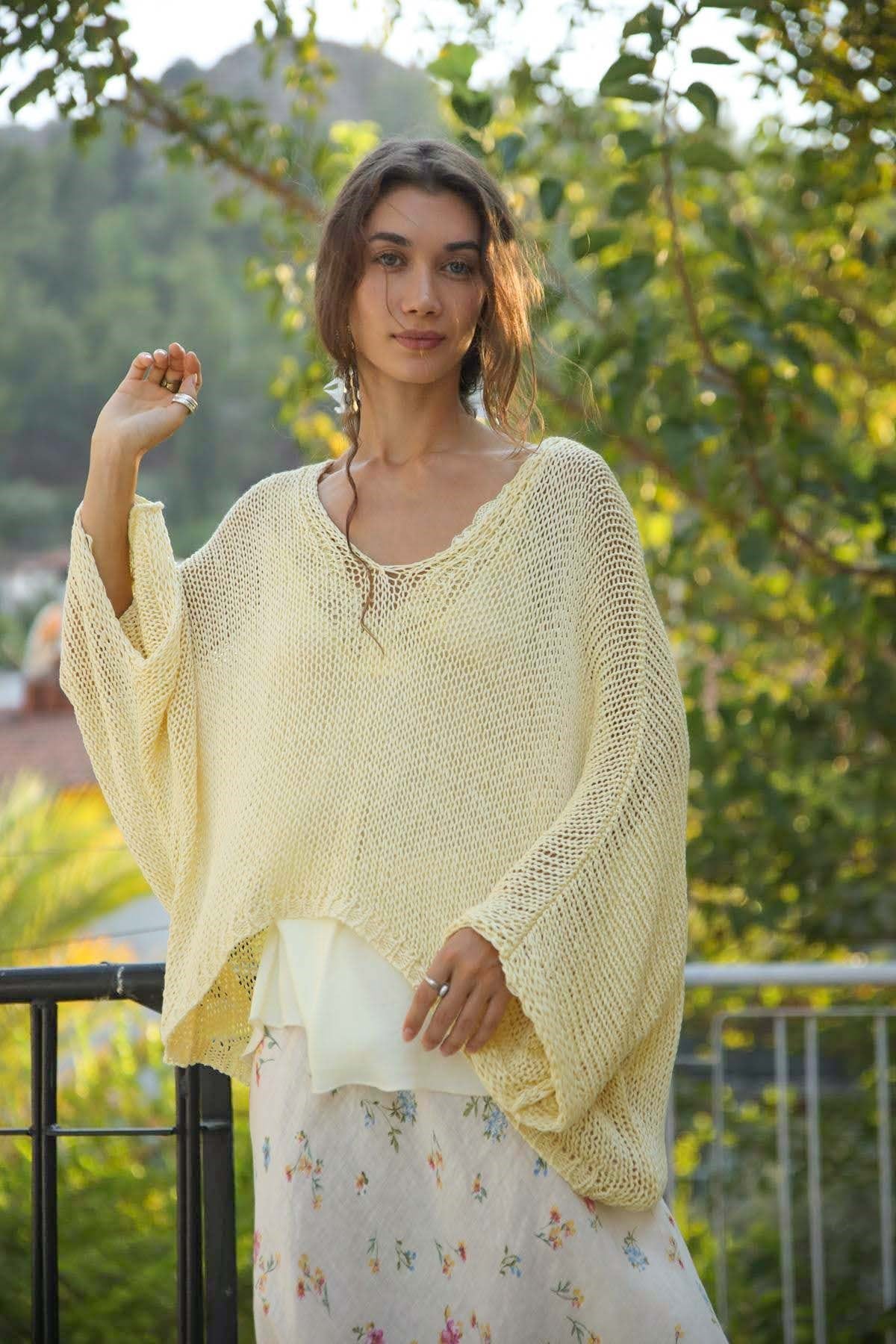 Butter Yellow V Yaka Ajurlu Triko Bluz