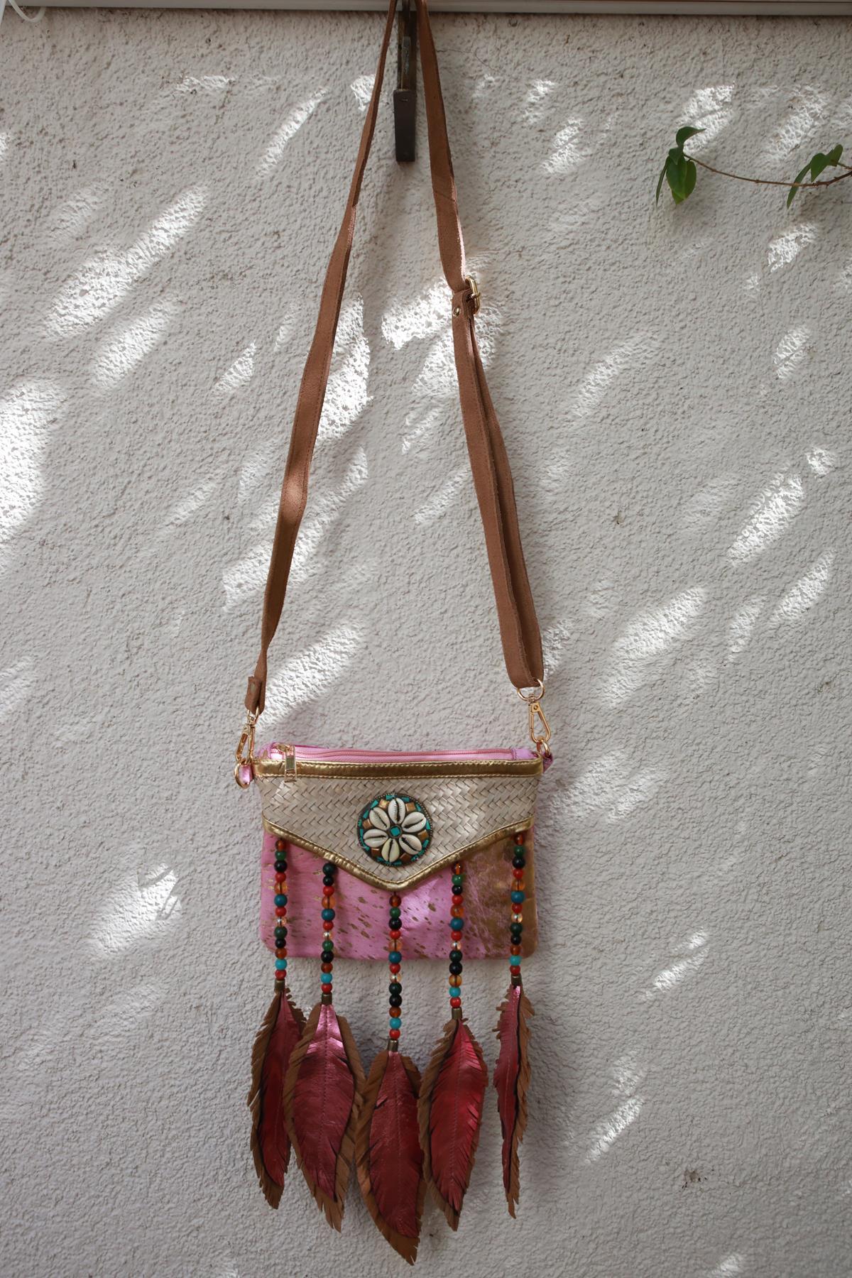 Pink Seashell Beaded Tassel Design Bag