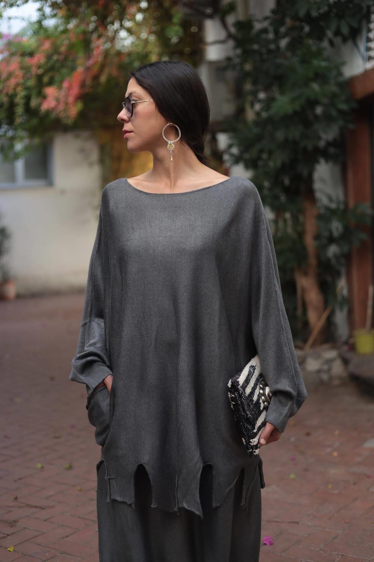 Antrasit Püsküllü Triko Tunik