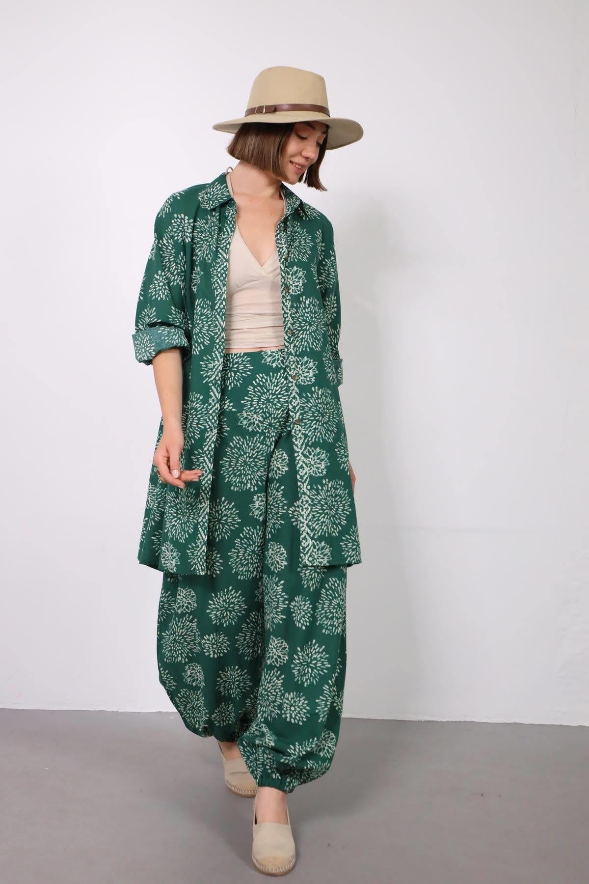 Zümrüt Yeşili Paçası Lastikli Pantolon ve Tunik Takım - Şaman Butik Zümrüt Yeşili Paçası Lastikli Pantolon ve Tunik Takım