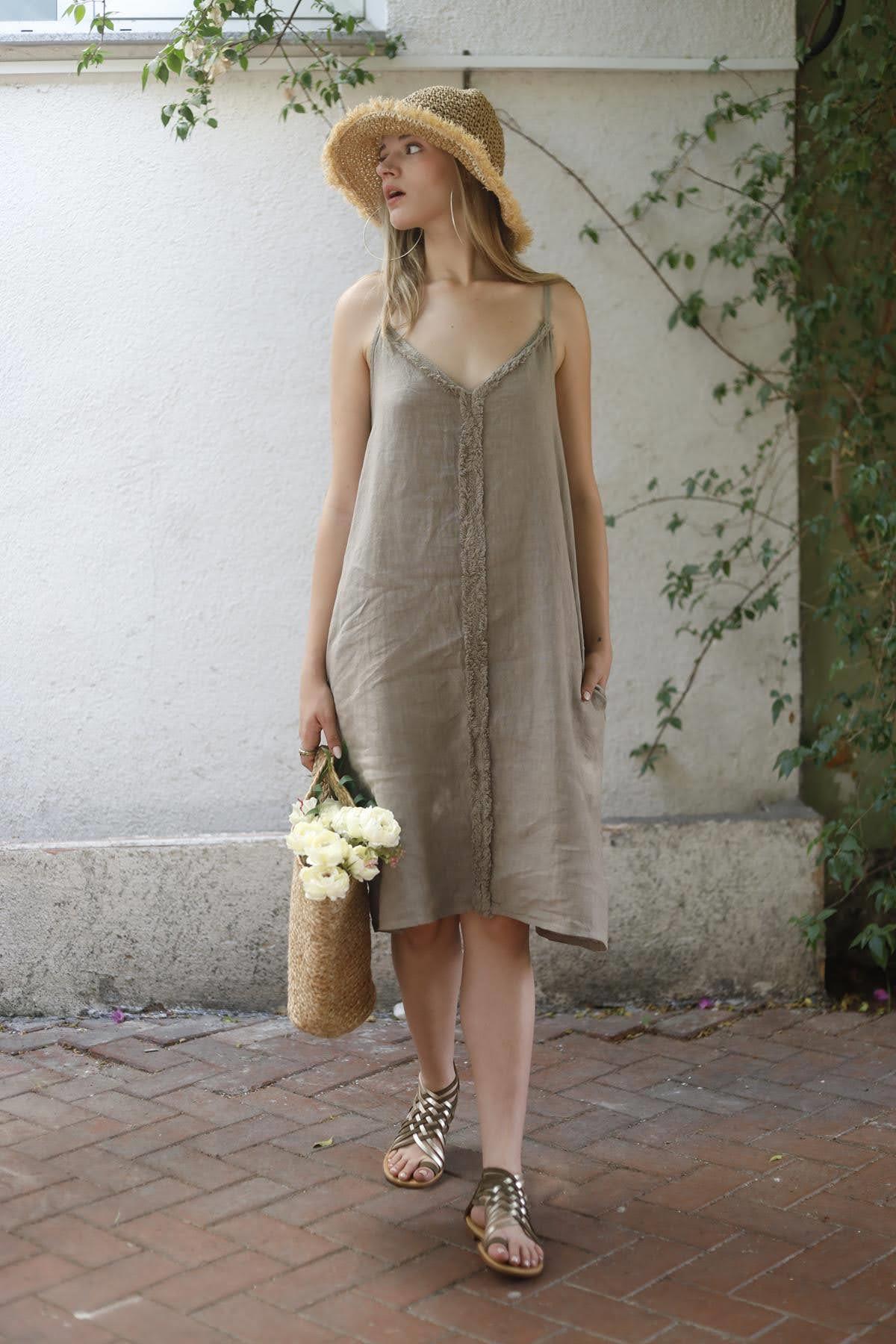 Vizon Rengi Askılı Saçak Detaylı Kısa Keten Elbise