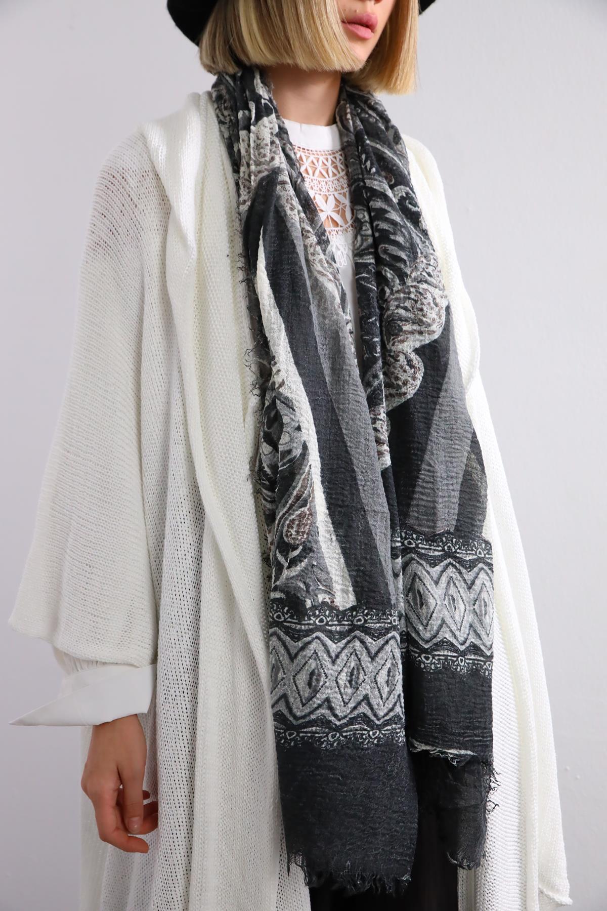 Antrasit Desenli Saçaklı Şal - Şaman Butik Antrasit Desenli Saçaklı Şal