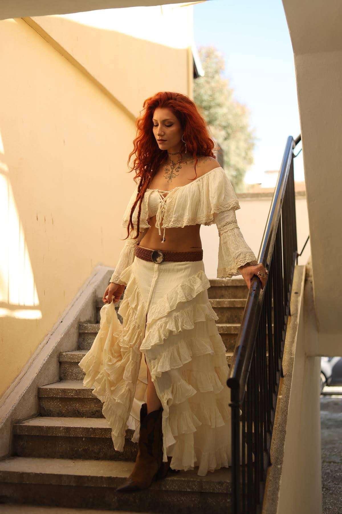 Ekru Önü Yırtmaçlı Kat Kat Bohem Etek