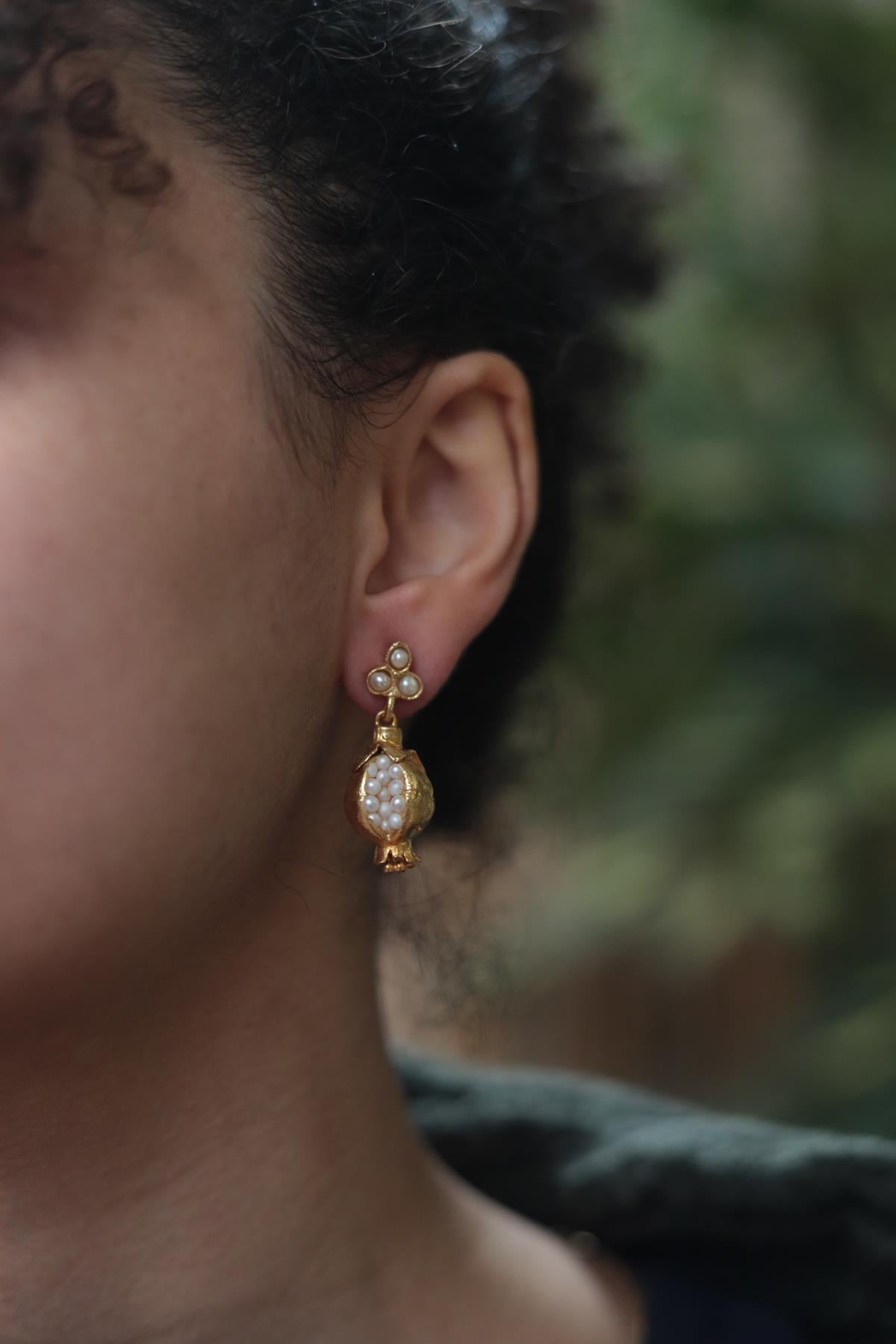 İnci Nar Tasarım Kolye