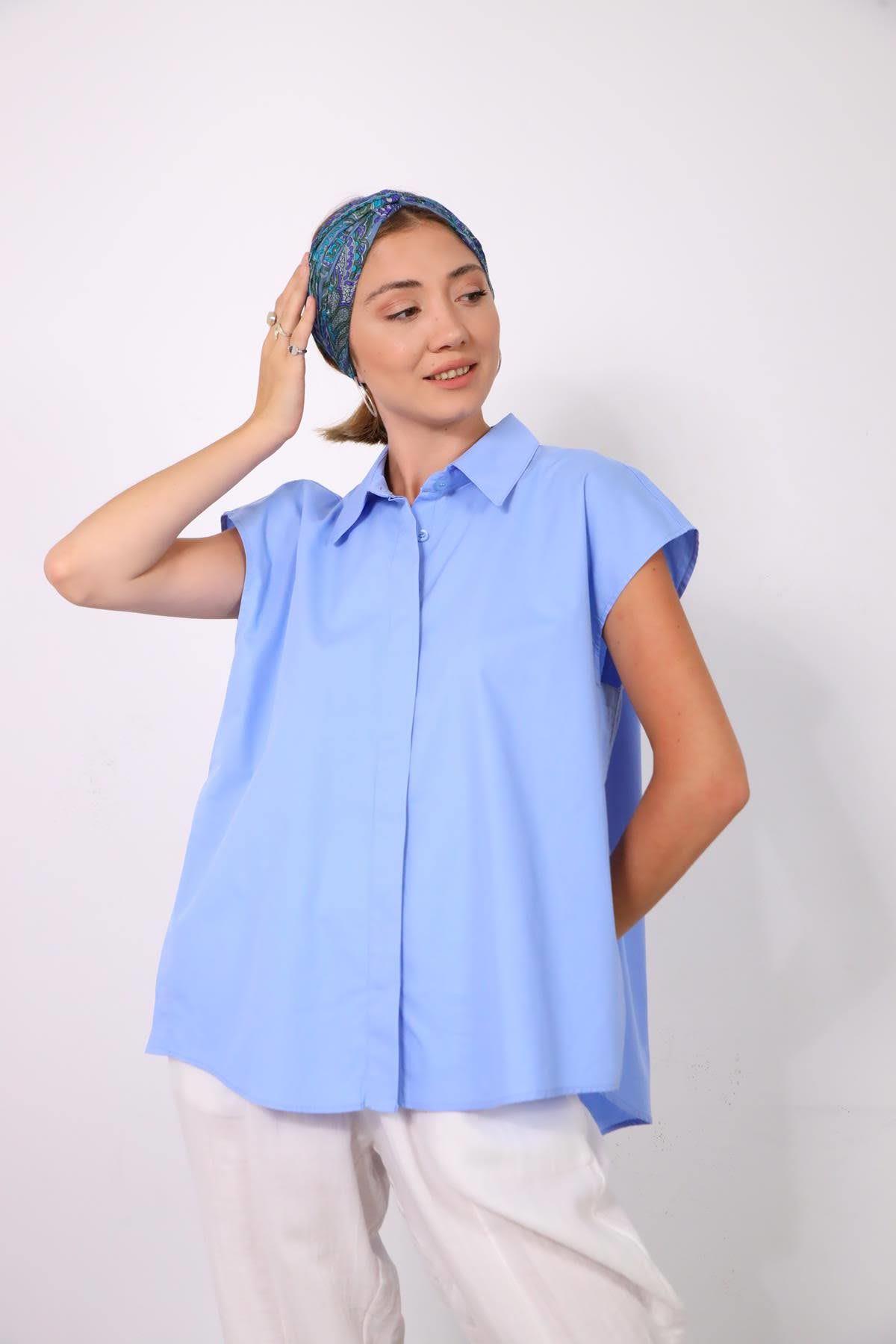 Mavi Yanları Yırtmaçlı Kolsuz Gömlek - Şaman Butik Mavi Yanları Yırtmaçlı Kolsuz Gömlek