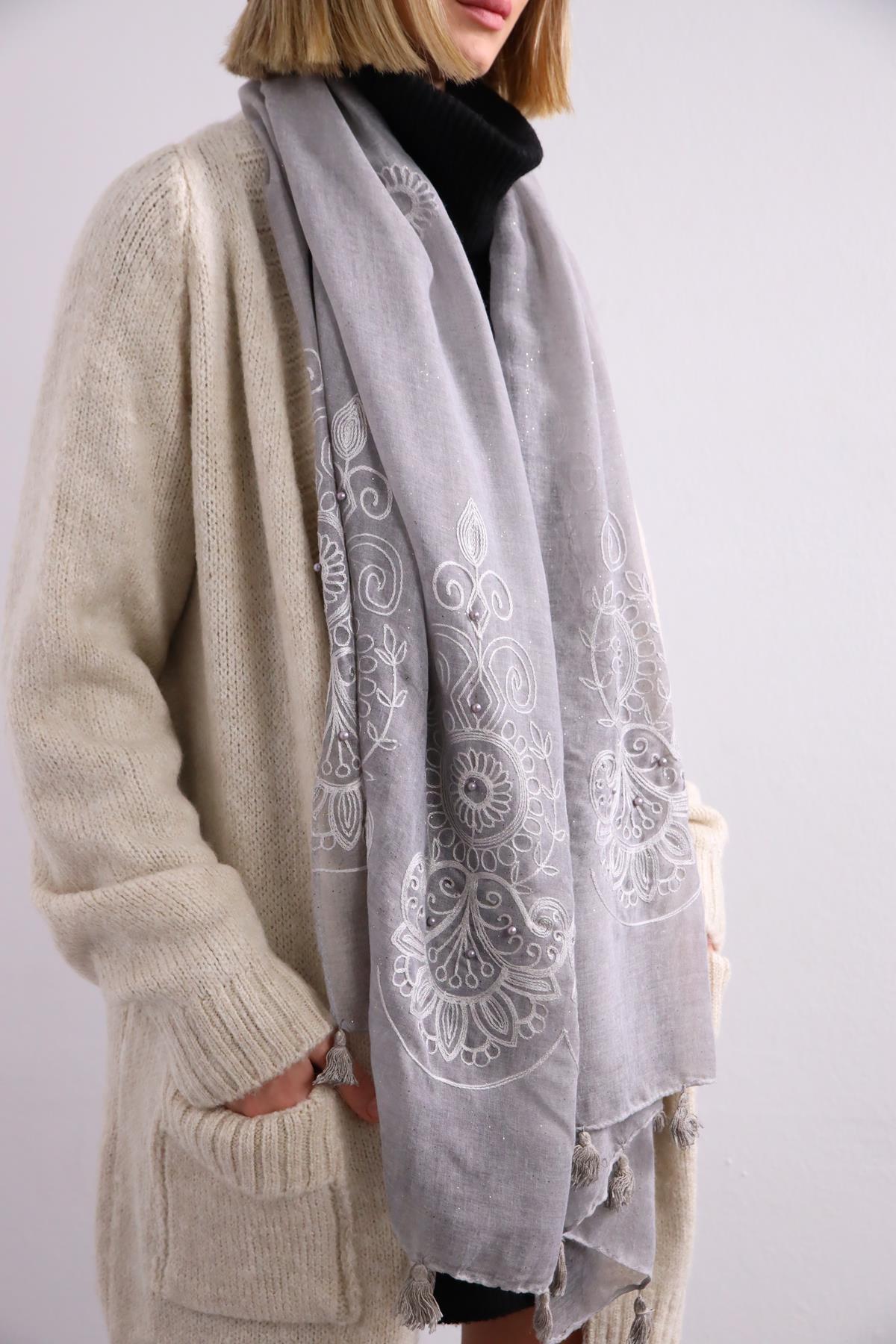 Gri Simli İnci İşlemeli Şal - Şaman Butik Gri Simli İnci İşlemeli Şal