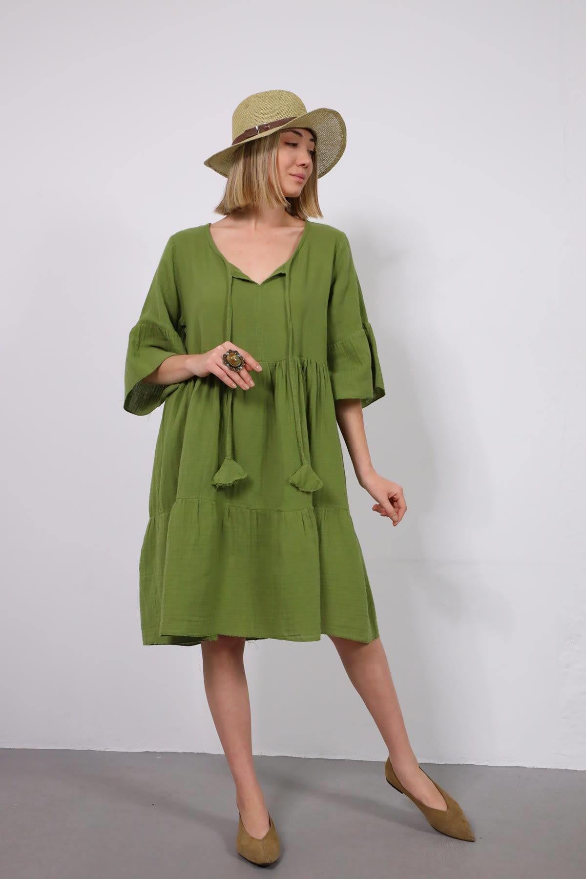  Yeşil Yakası İp Detaylı Müslin Elbise