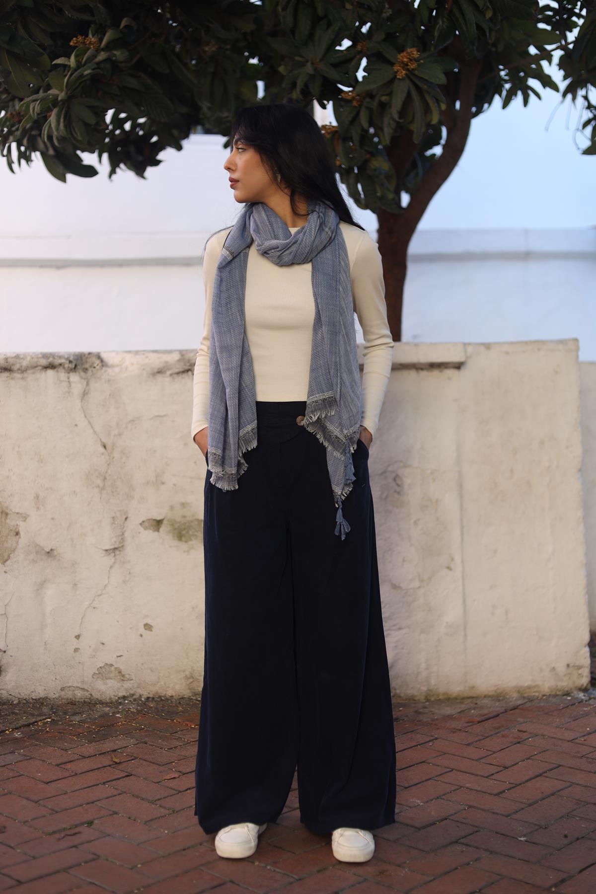 Lacivert Düğme Detaylı Kadife Pantolon