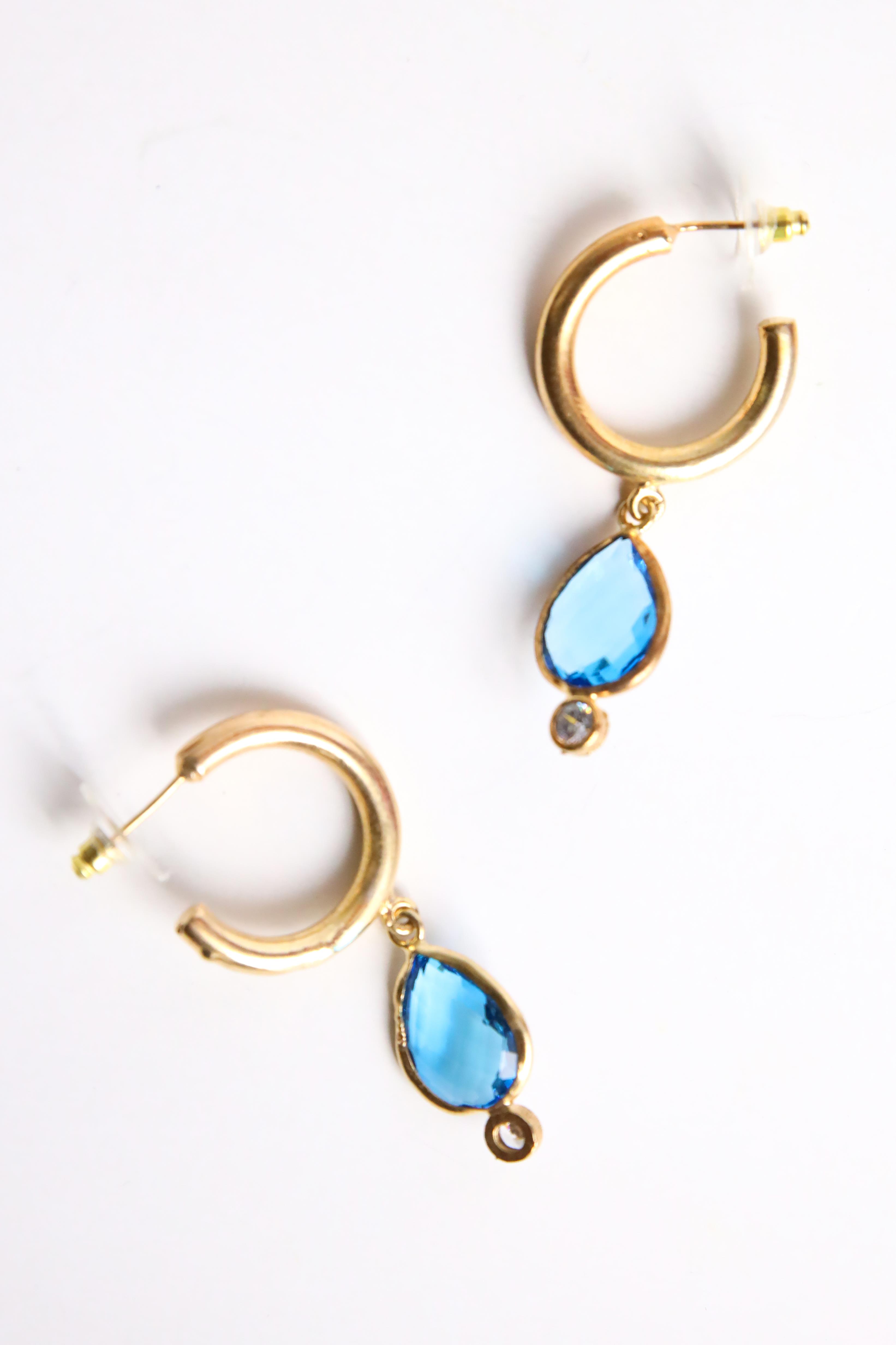  Altın Kaplama Sallantılı Küpe