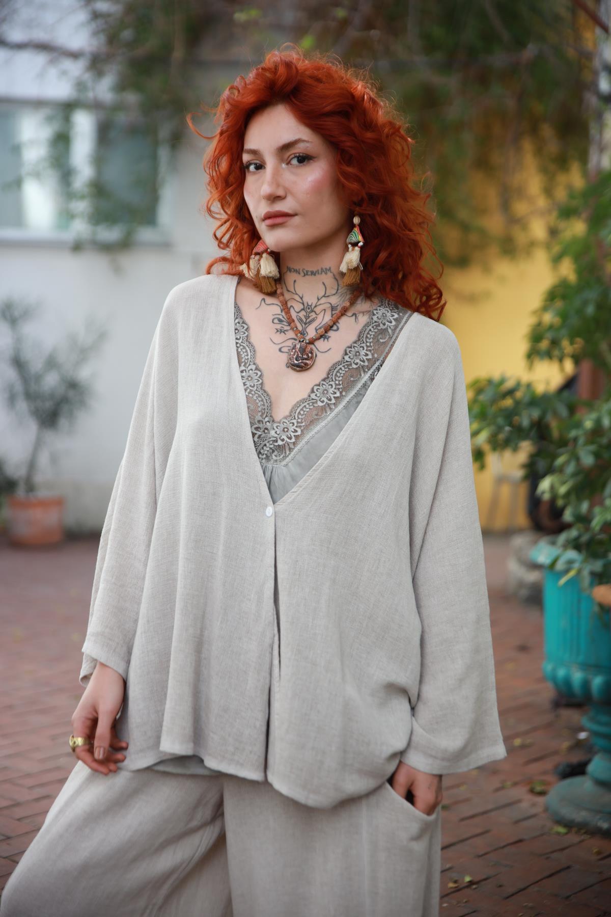 Krem Rengi Tek Düğme Keten Hırka