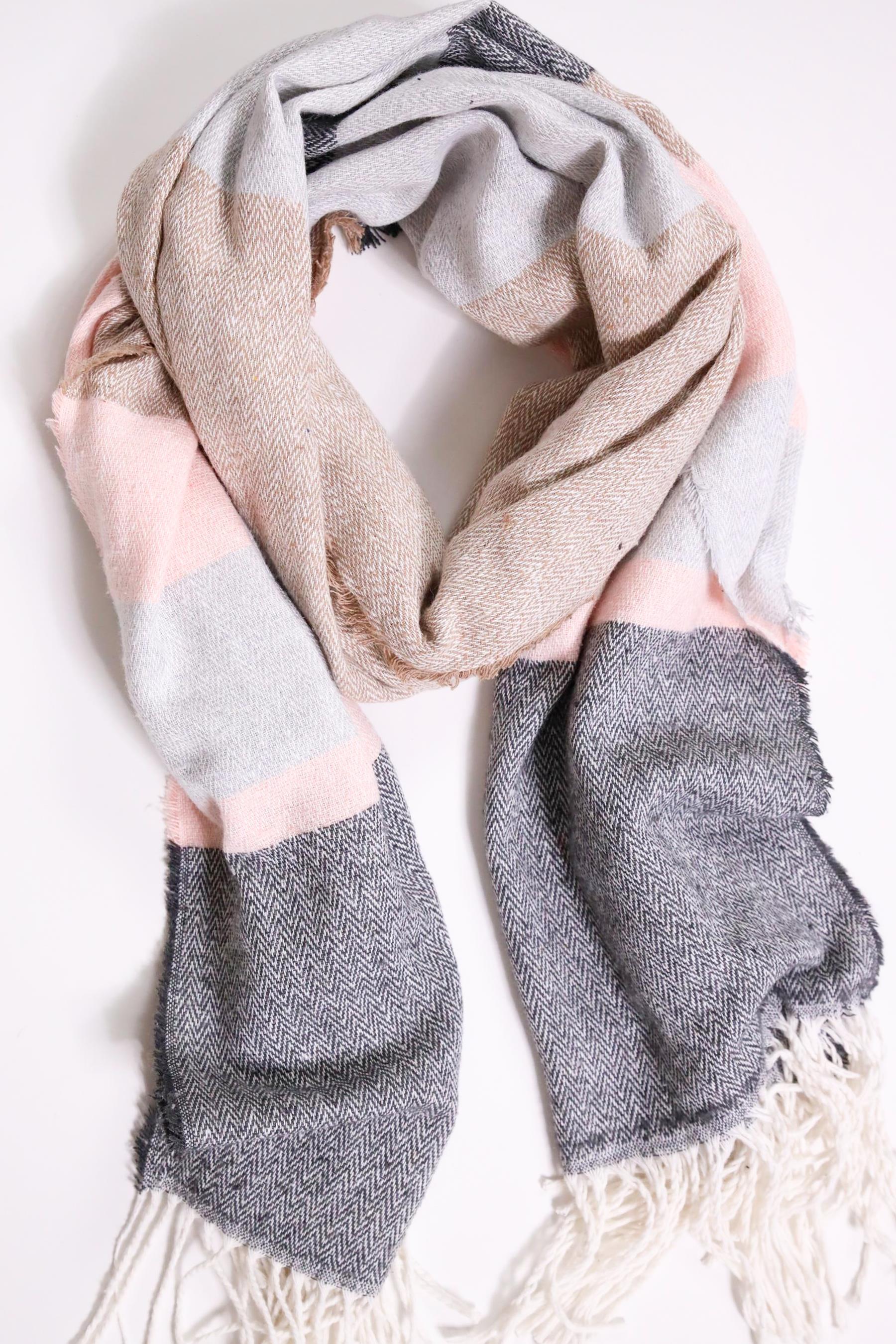 Antrasit Desenli Saçaklı Şal - Şaman Butik Antrasit Desenli Saçaklı Şal