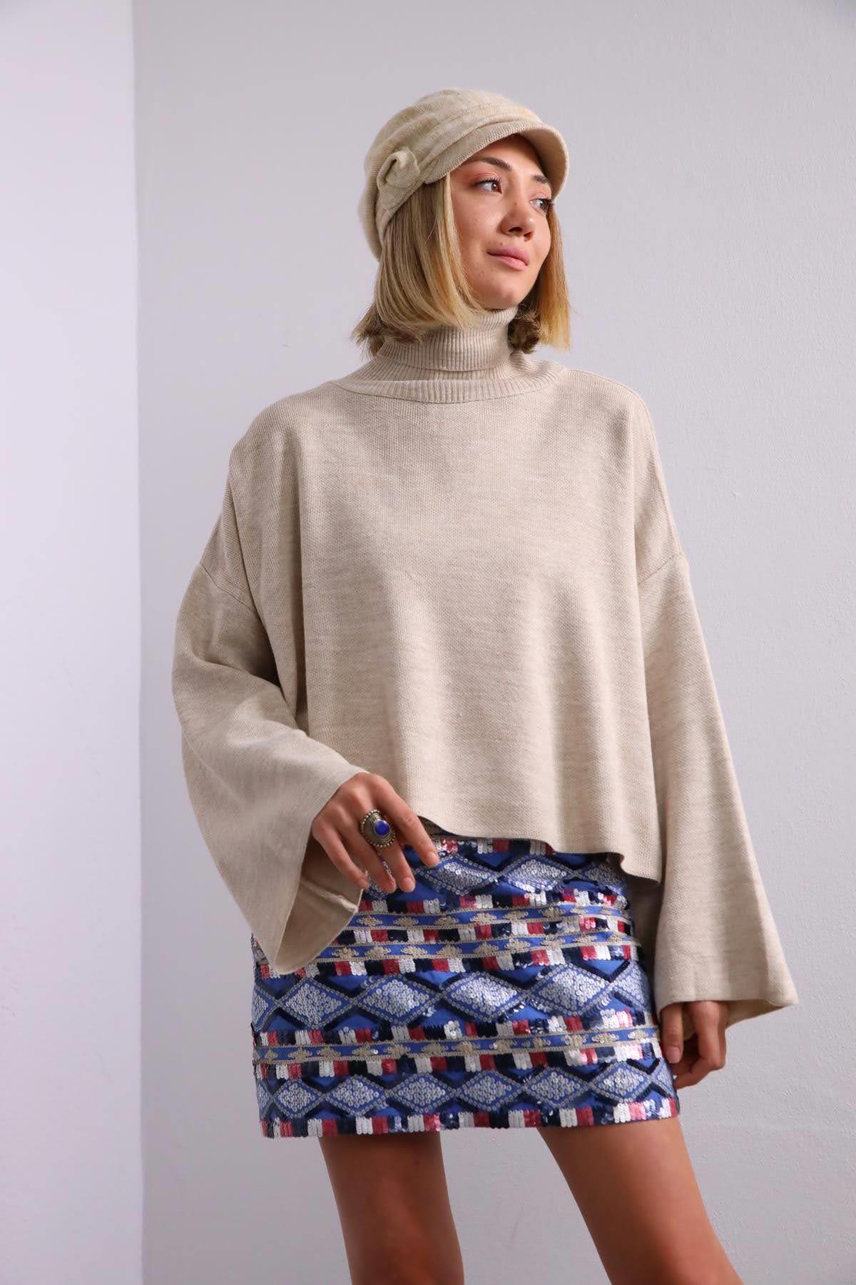  Bej Boğazlı İspanyol Kol Salaş Triko Kazak