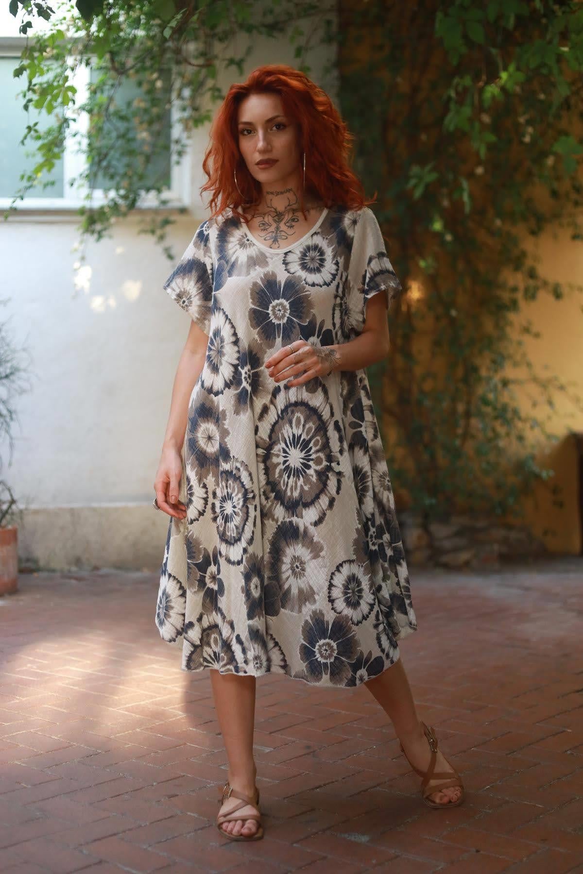 Vizon Rengi Batik Desenli Midi Elbise