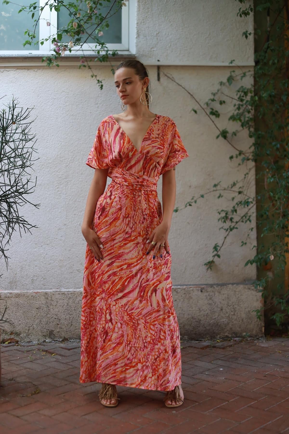 Pembe Boyundan Bağlamalı Evaze Etek İpek Elbise