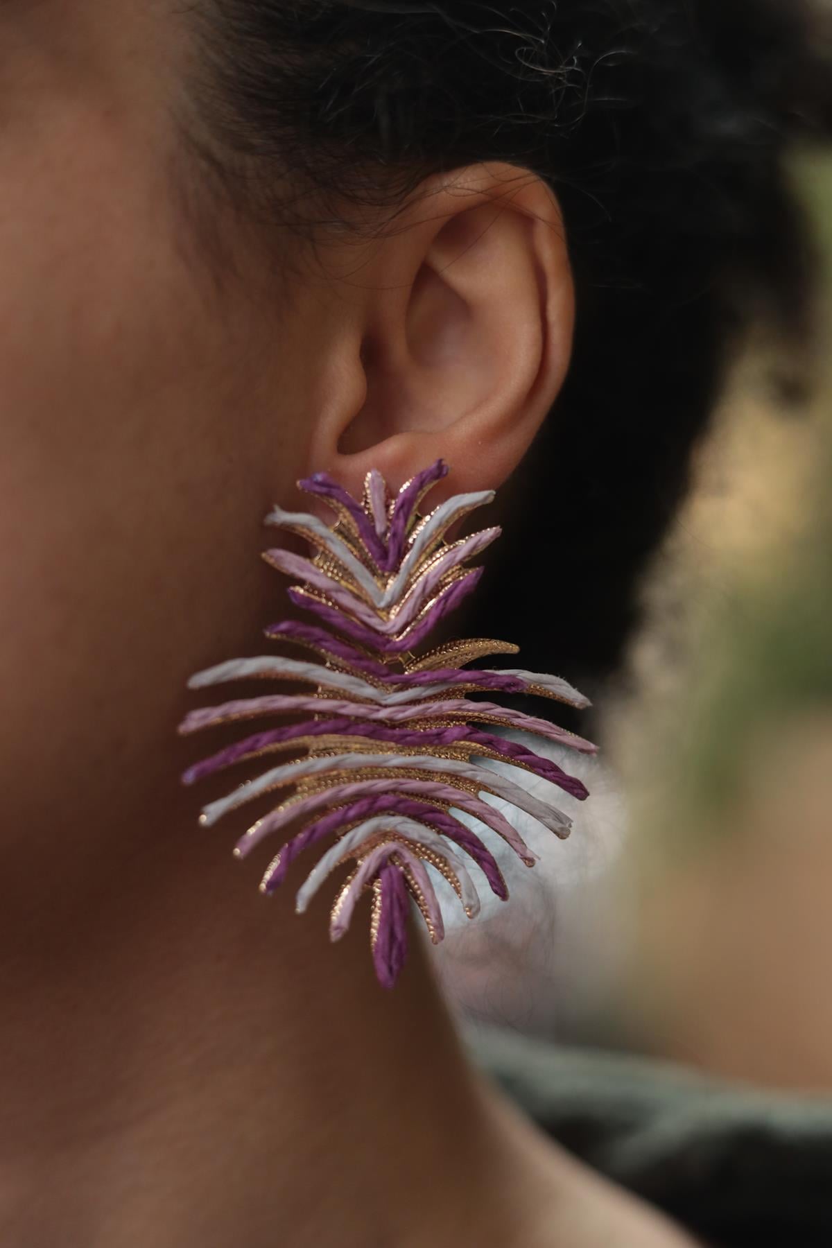 Mor Palmiye Yaprak Küpe