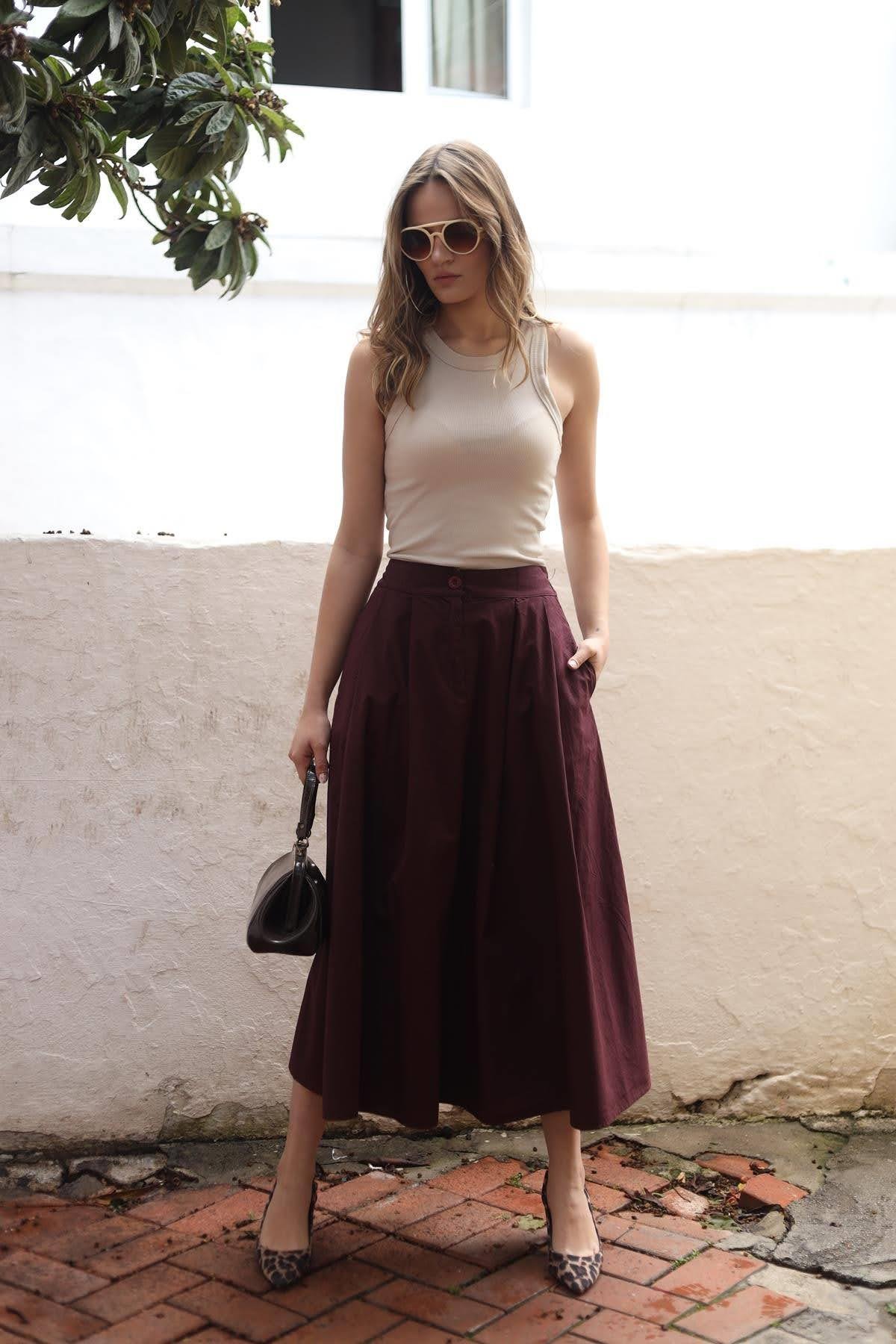 Mürdüm Rengi Pileli Önü Düğmeli Kloş Etek