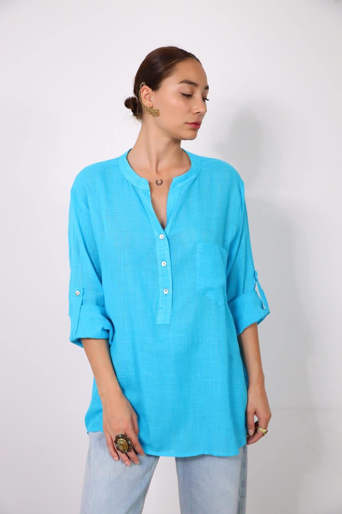  Turkuaz Hakim Yaka Üç Düğmeli Gömlek