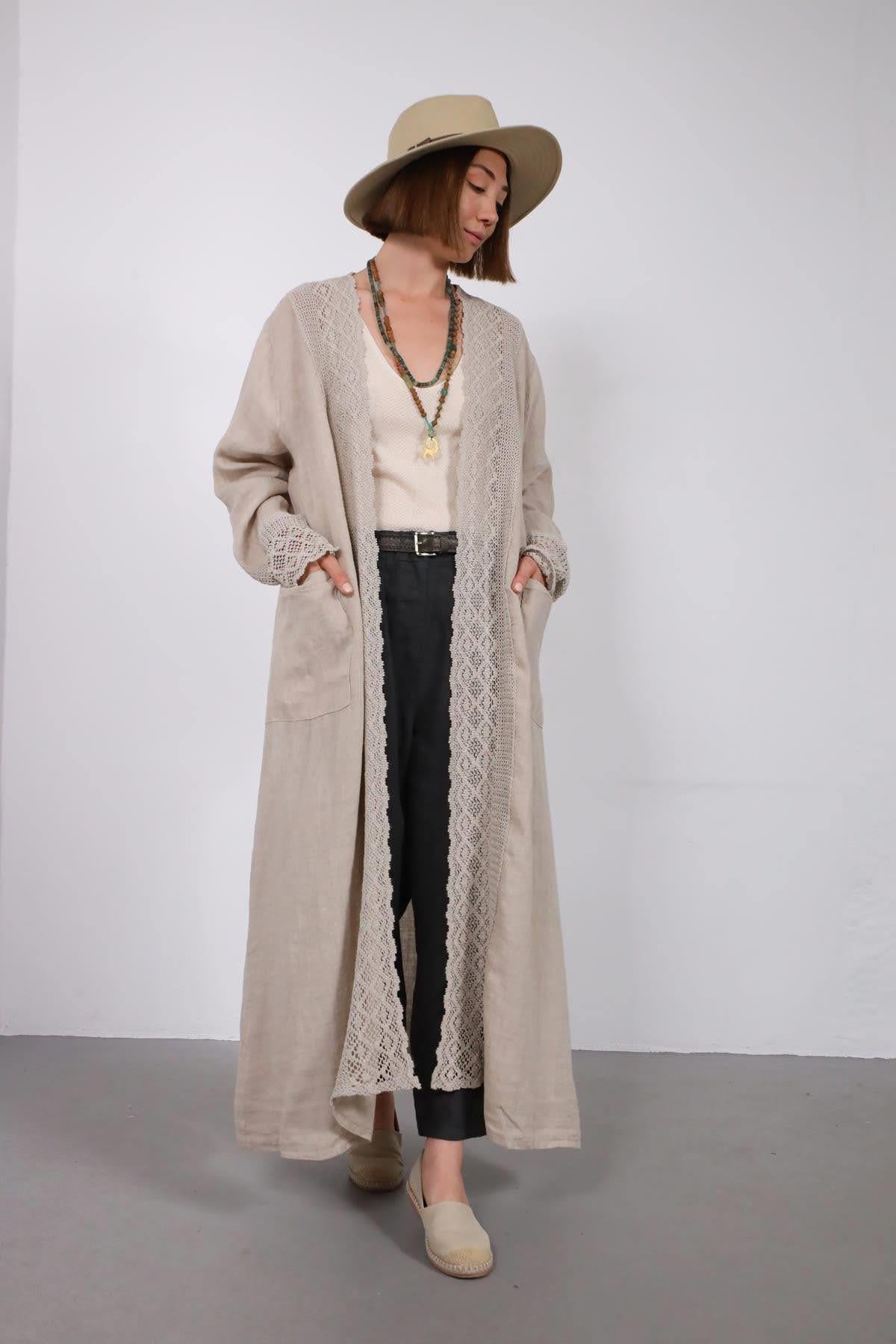 Vizon Rengi Kolu ve Yakası Dantelli Keten Kaftan - Şaman Butik Vizon Rengi Kolu ve Yakası Dantelli Keten Kaftan