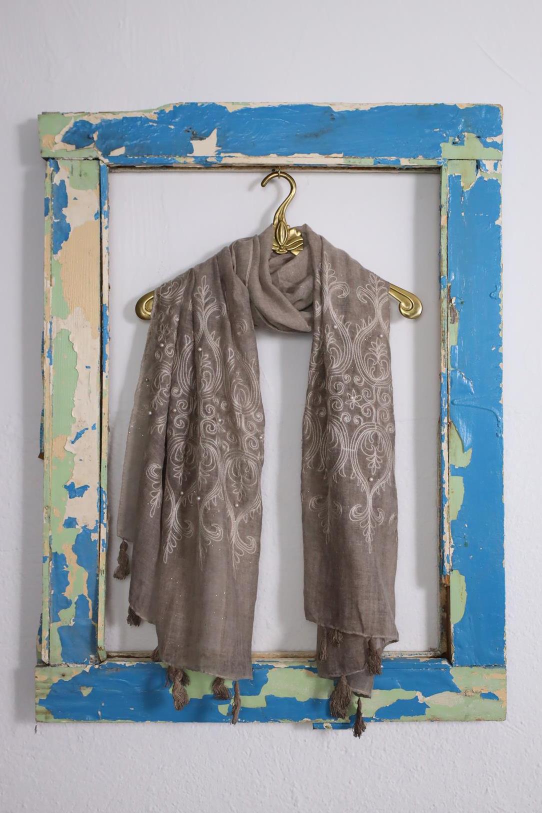 Vizon Rengi Simli İnci İşlemeli Şal - Şaman Butik Vizon Rengi Simli İnci İşlemeli Şal