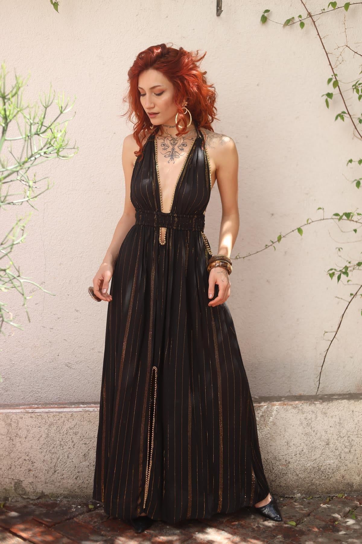 Siyah Gold Çizgili Boncuk Detaylı Bohem Elbise