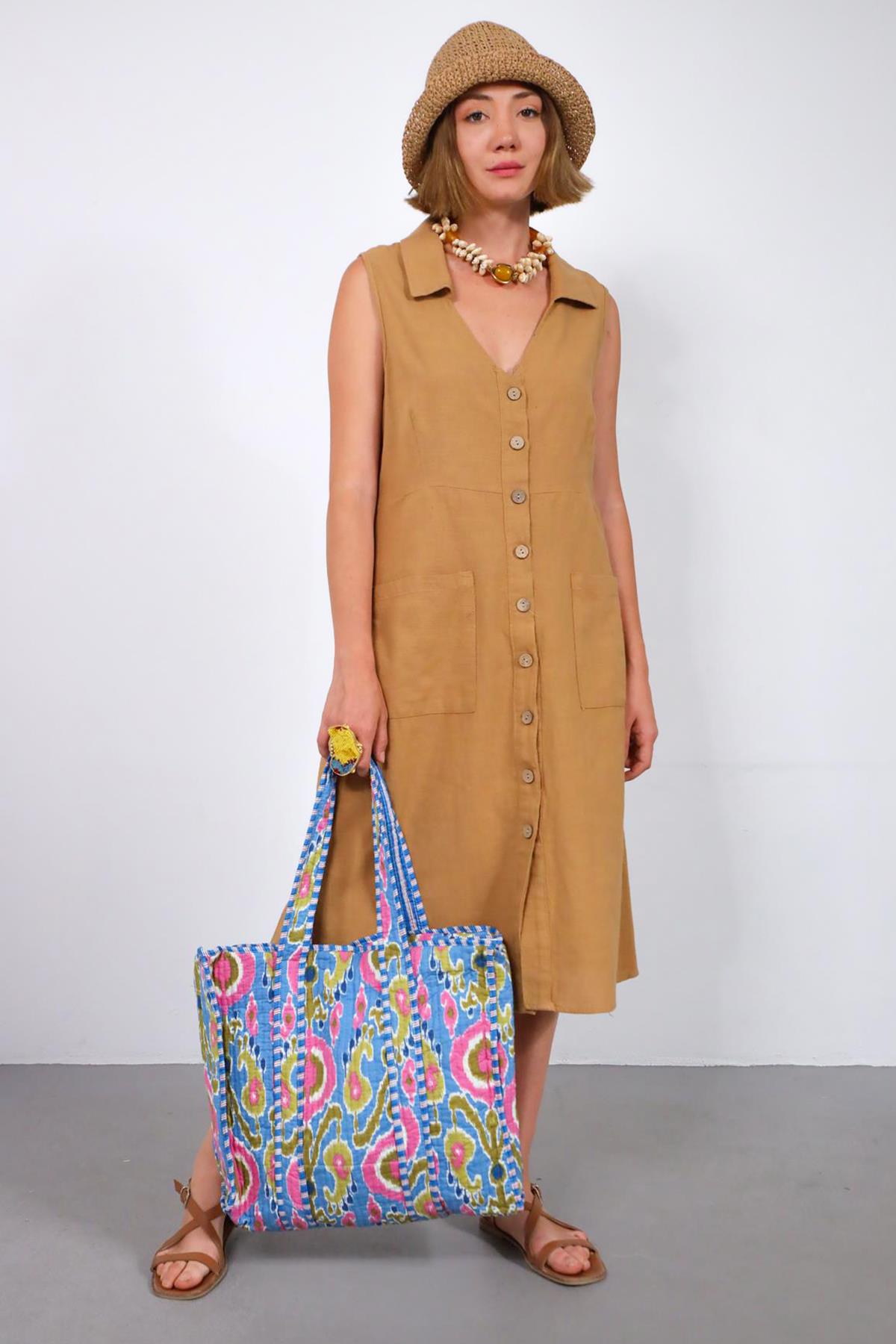  Mavi Desenli Kapitone Çanta