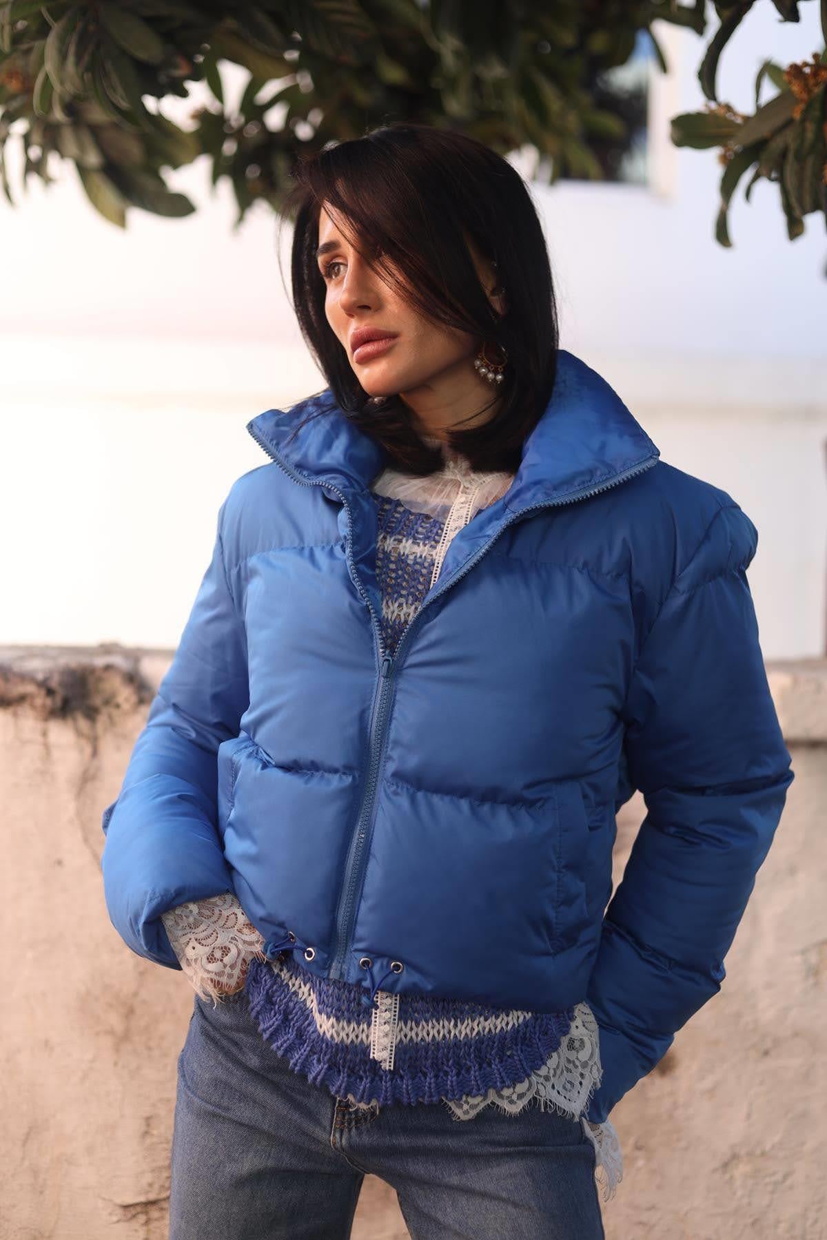 Blue Elastic Detailed Short Puffer Coat
