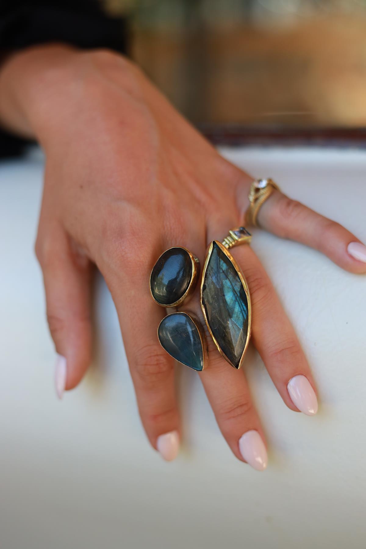 Labradorite Design Ring