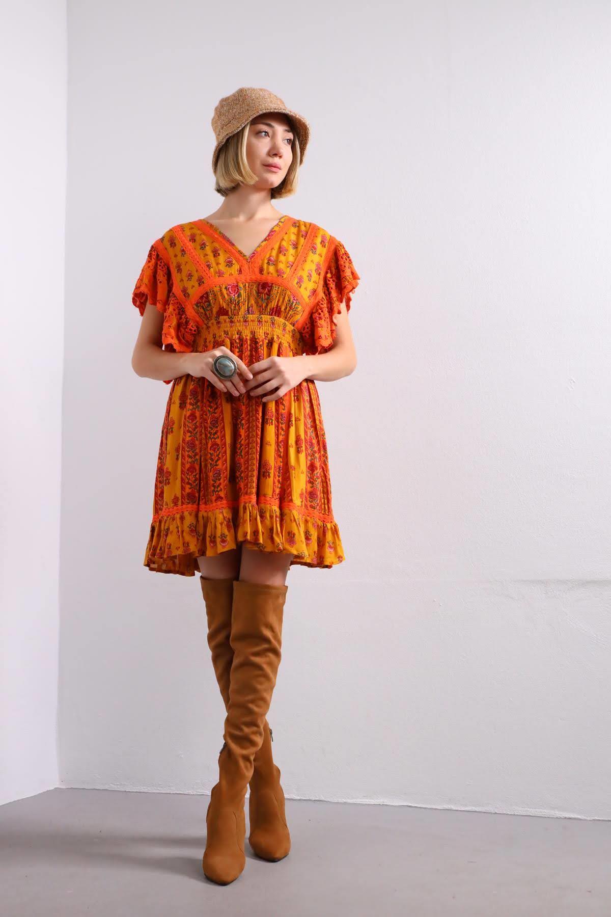 Turuncu Çiçek Desenli Beli Lastikli Elbise - Şaman Butik Turuncu Çiçek Desenli Beli Lastikli Elbise