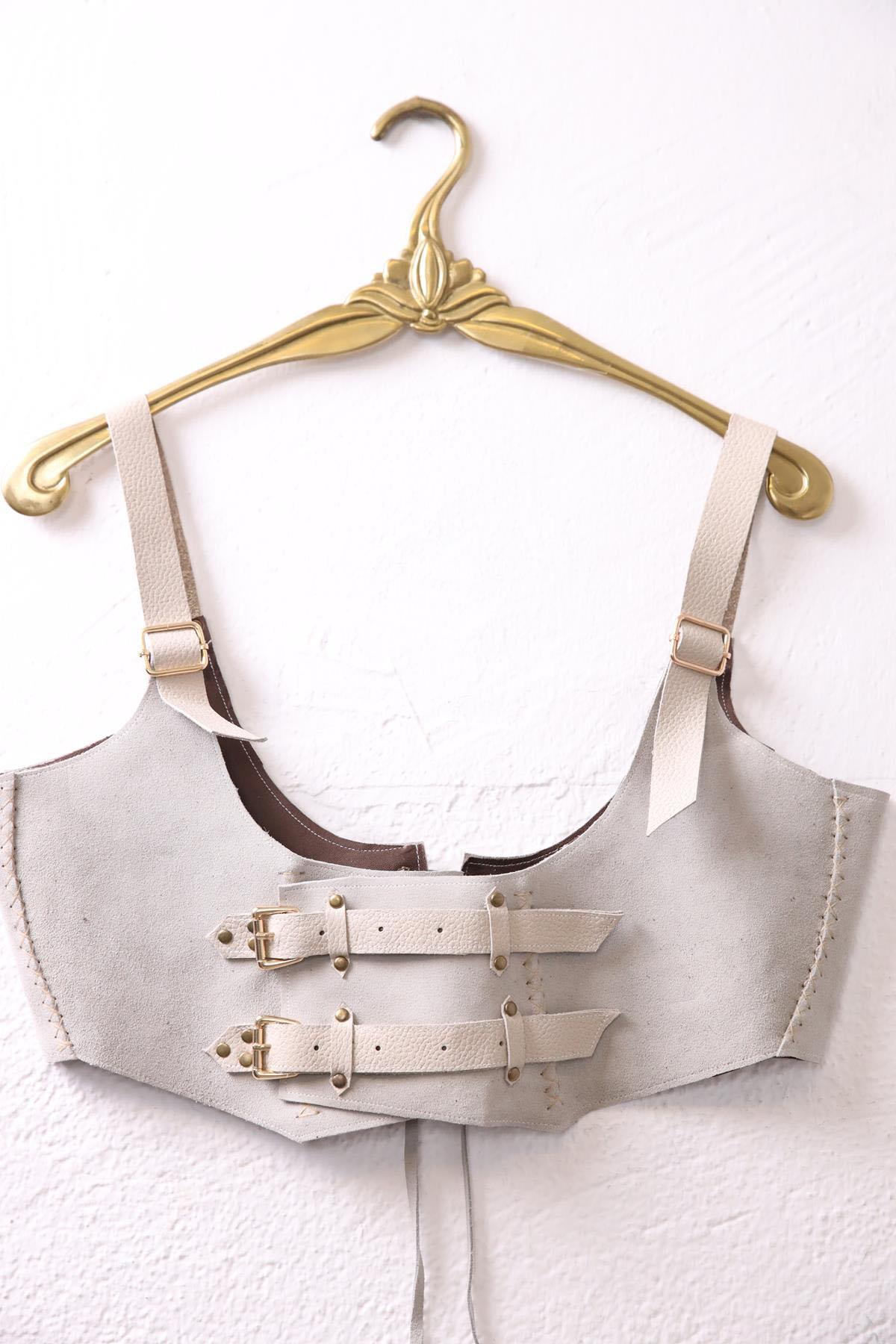 Taş Rengi Kemerli Süet Deri Korse - Şaman Butik Taş Rengi Kemerli Süet Deri Korse