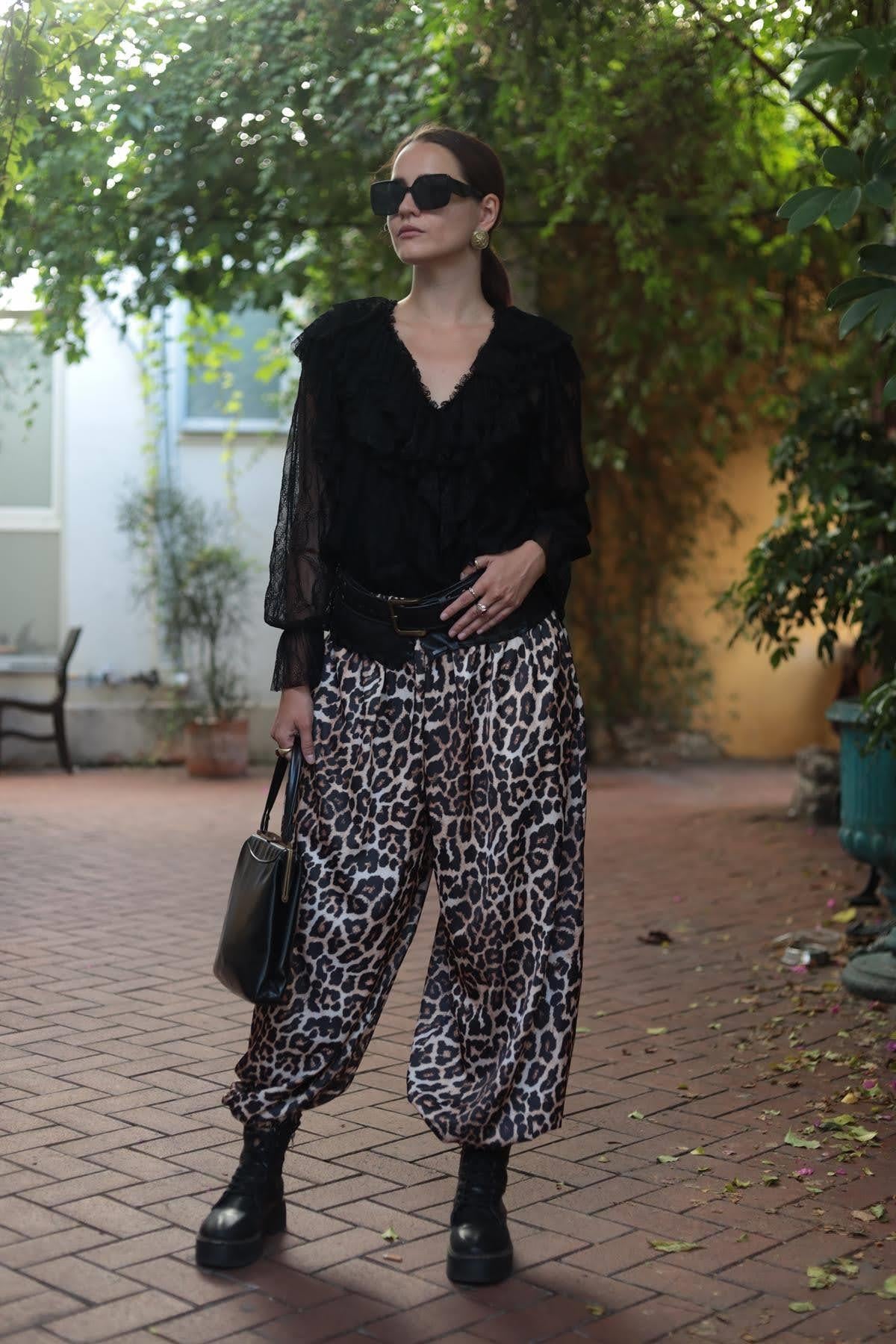 Leopar Desenli Saten Pantolon
