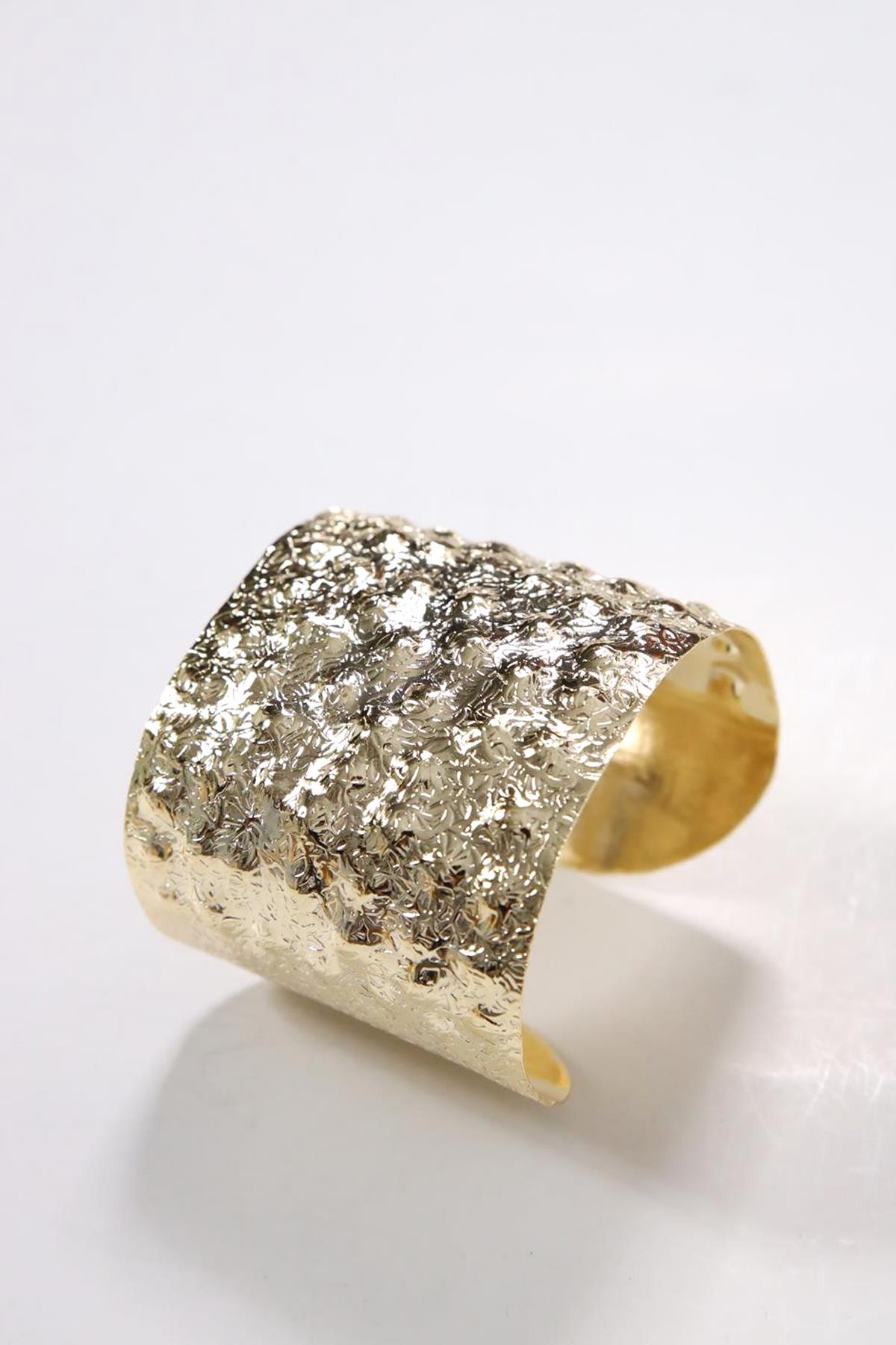 Dokulu Altın Kaplama Kelepçe Bileklik - Şaman Butik Dokulu Altın Kaplama Kelepçe Bileklik