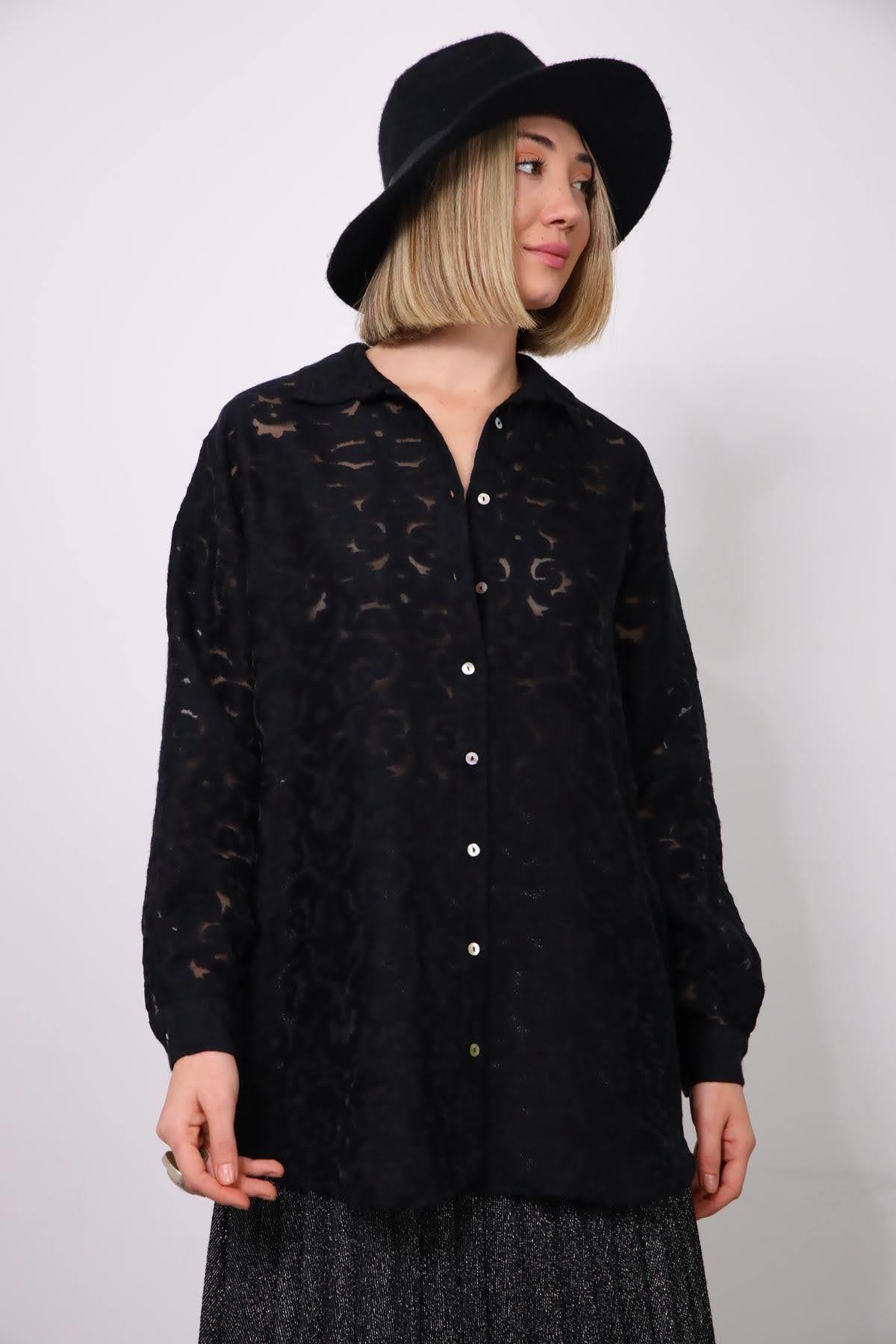 Siyah Kendinden Desenli Gömlek Siyah Kendinden Desenli Gömlek