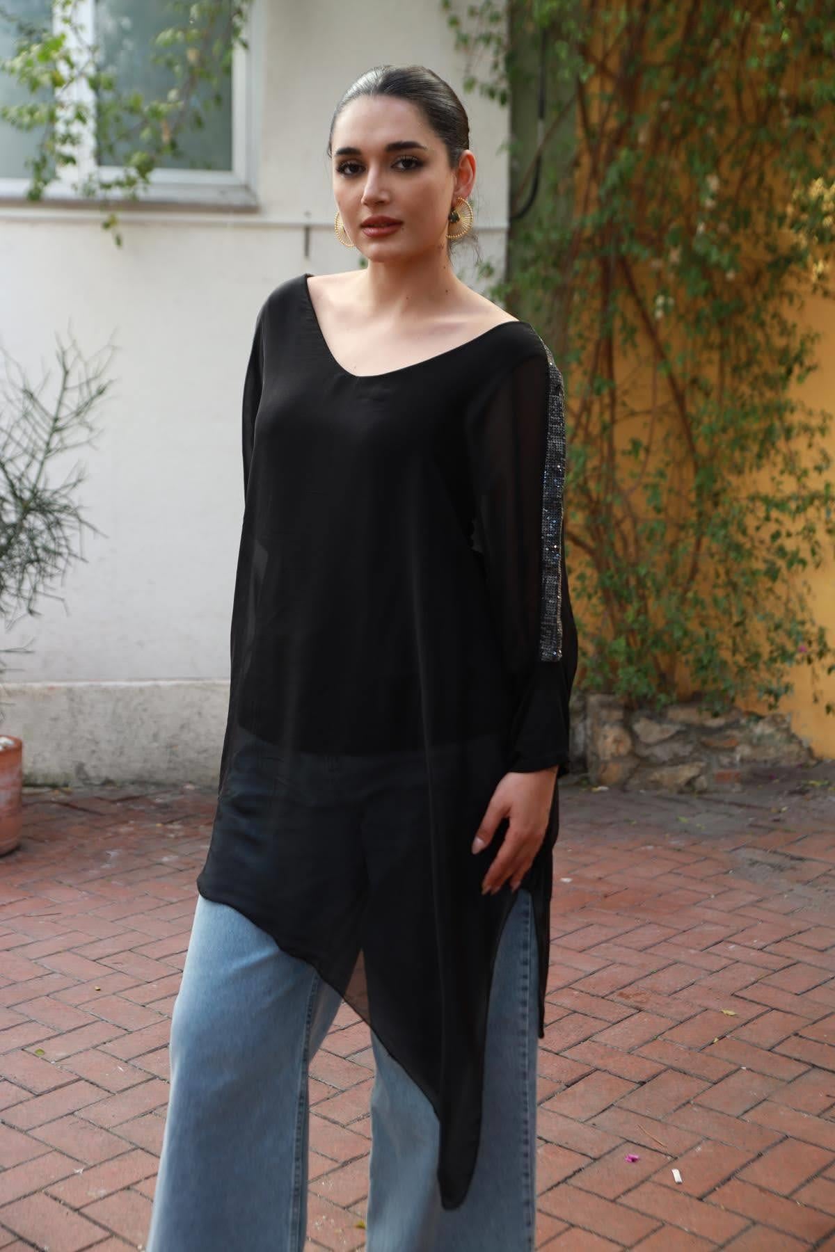 Siyah Omzu Payetli Yarasa Kol İpek Tunik